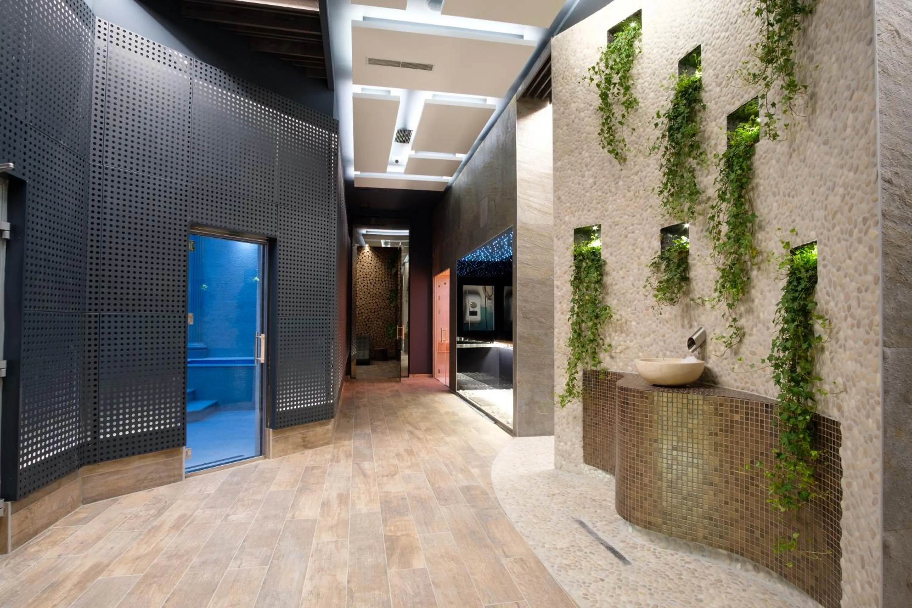 Spa and wellness centre/facilities in Hotel Hills Sarajevo Congress & Thermal Spa Resort