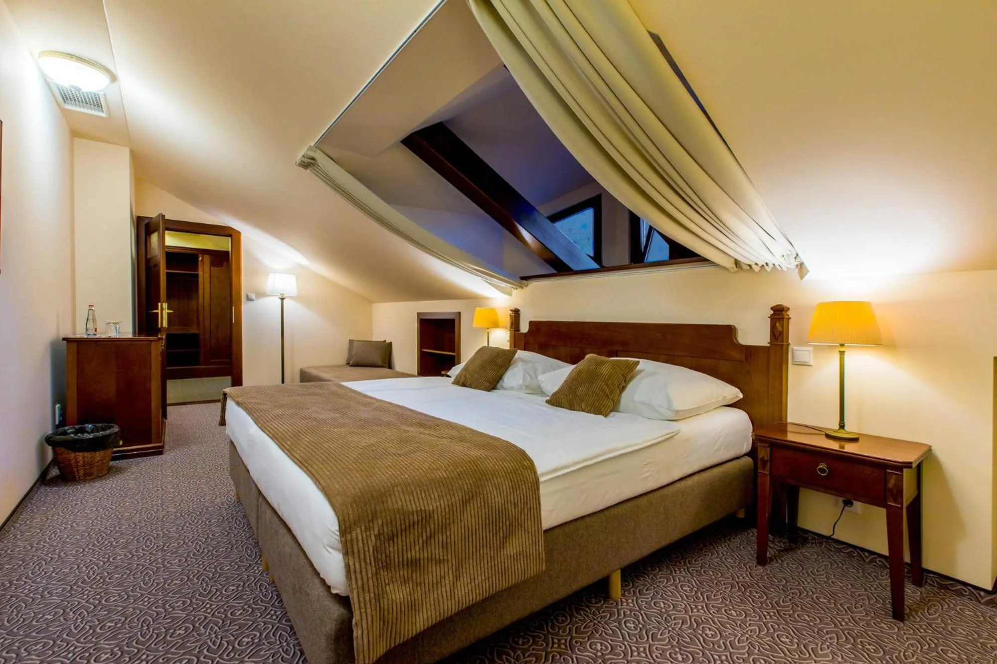 Photo of the whole room, Bed in Hotel Bankov Košice