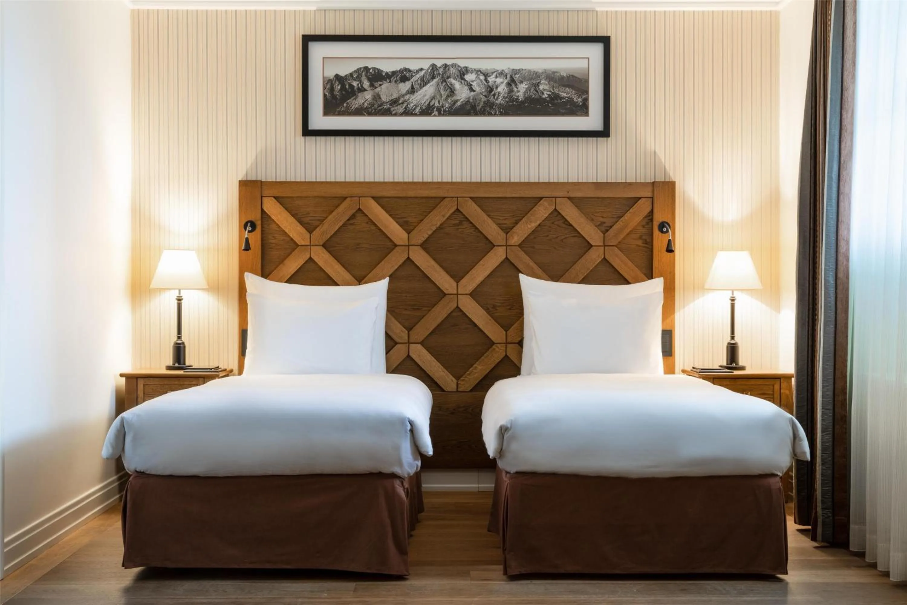 Living room, Bed in Grand Hotel Kempinski High Tatras