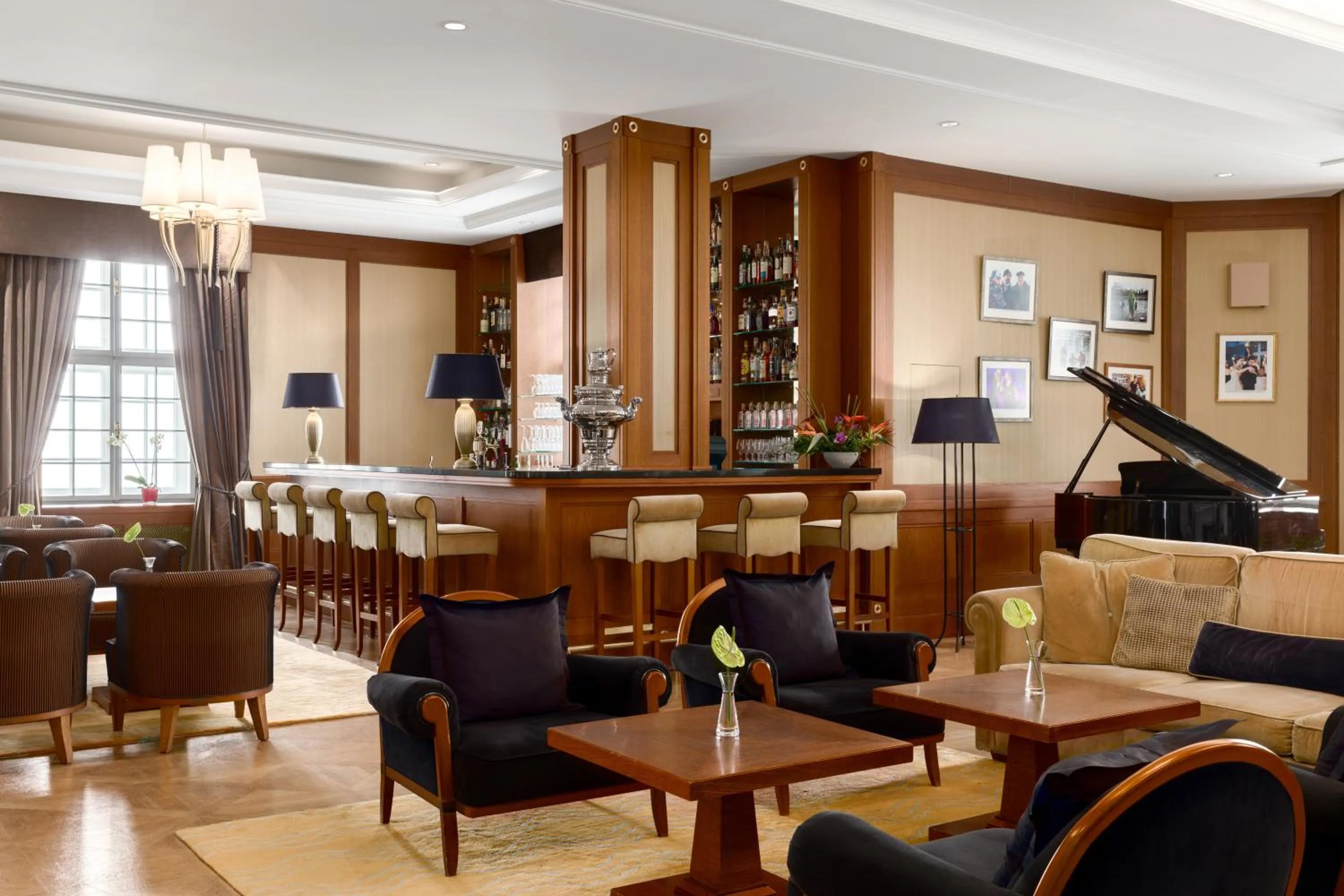 Lounge or bar in Grand Hotel Kempinski High Tatras