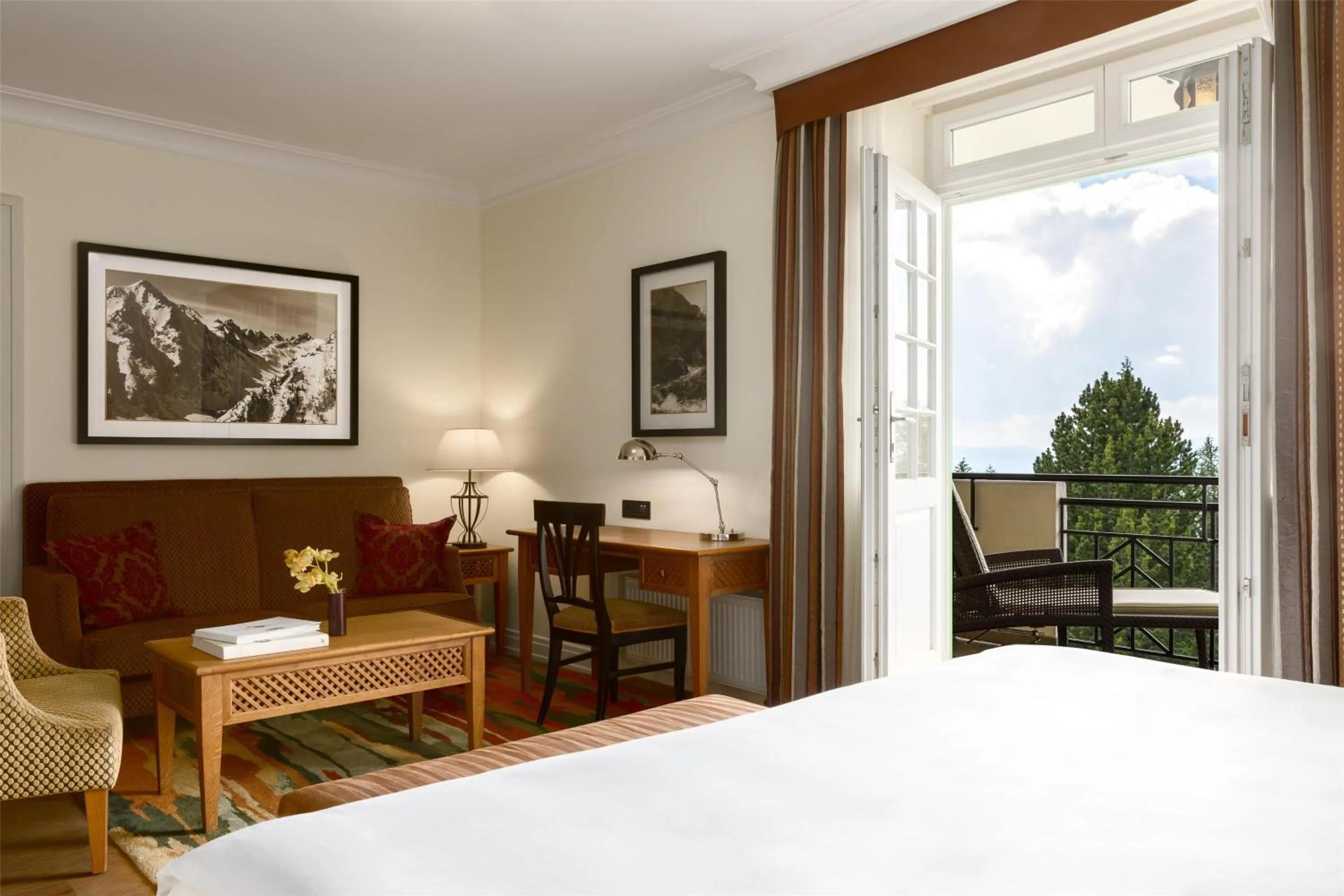 View (from property/room), Bed in Grand Hotel Kempinski High Tatras