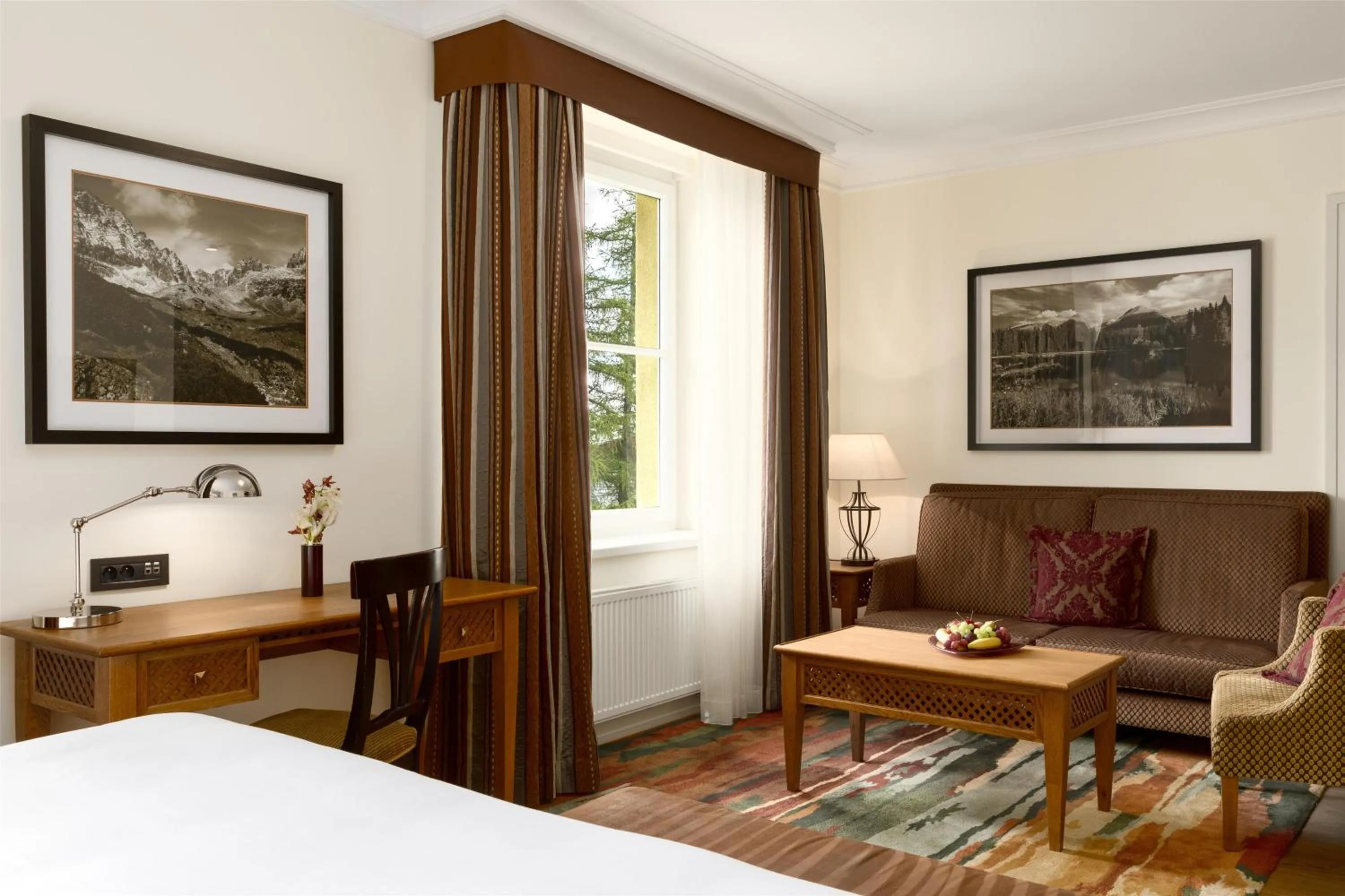 View (from property/room), Bed in Grand Hotel Kempinski High Tatras