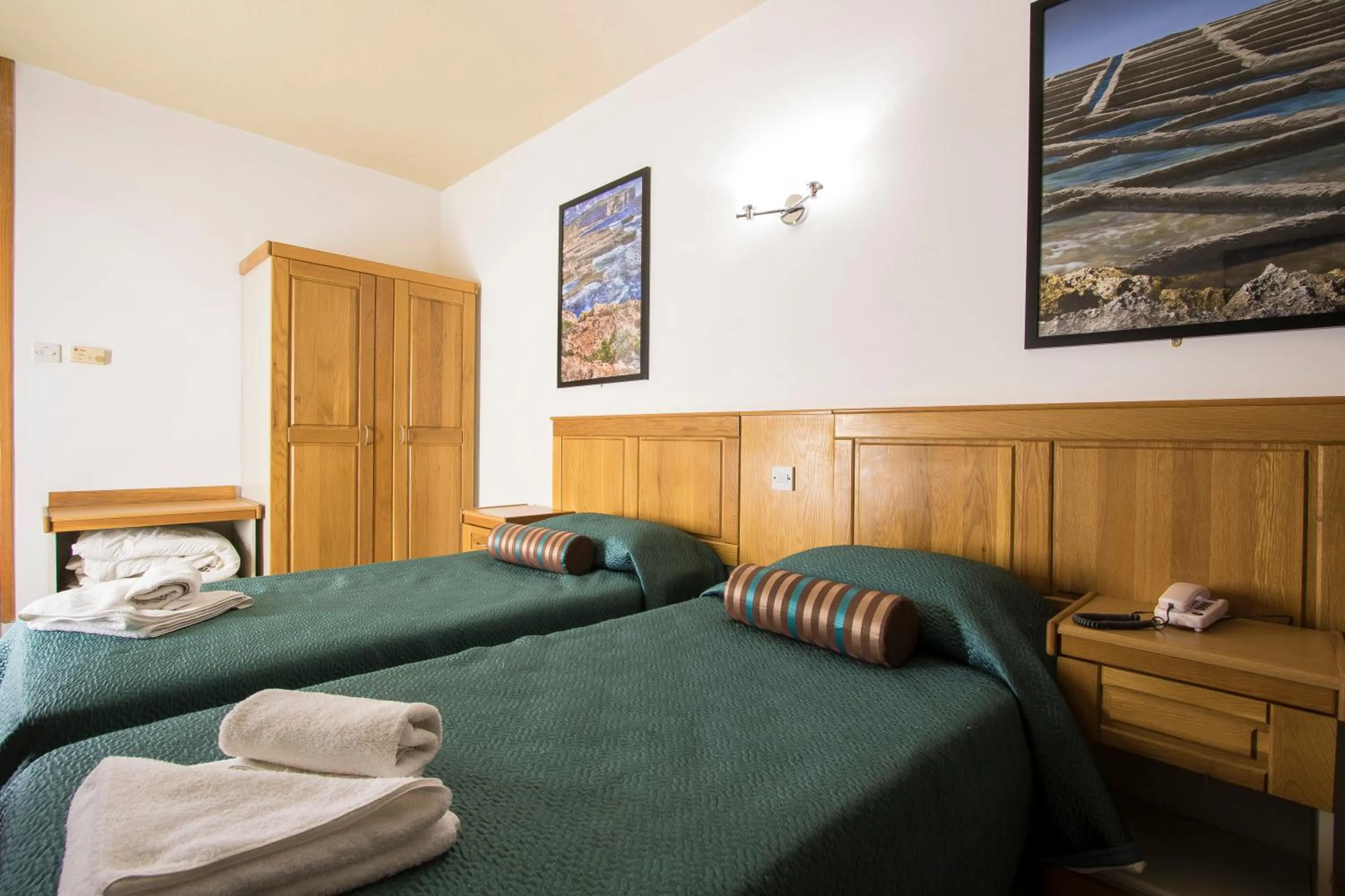 Bed in Canifor Hotel