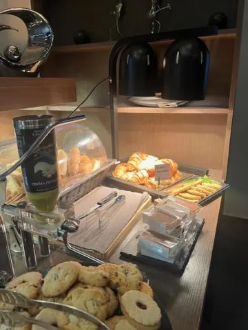 Buffet breakfast in HOTEL CENTRUM with free parking