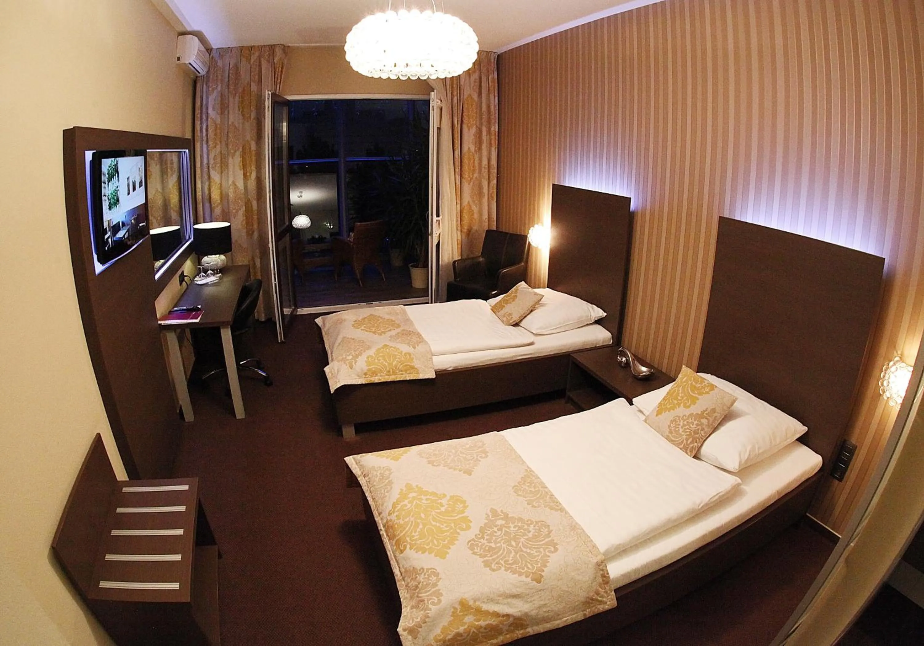Bedroom, Bed in HOTEL CENTRUM with free parking