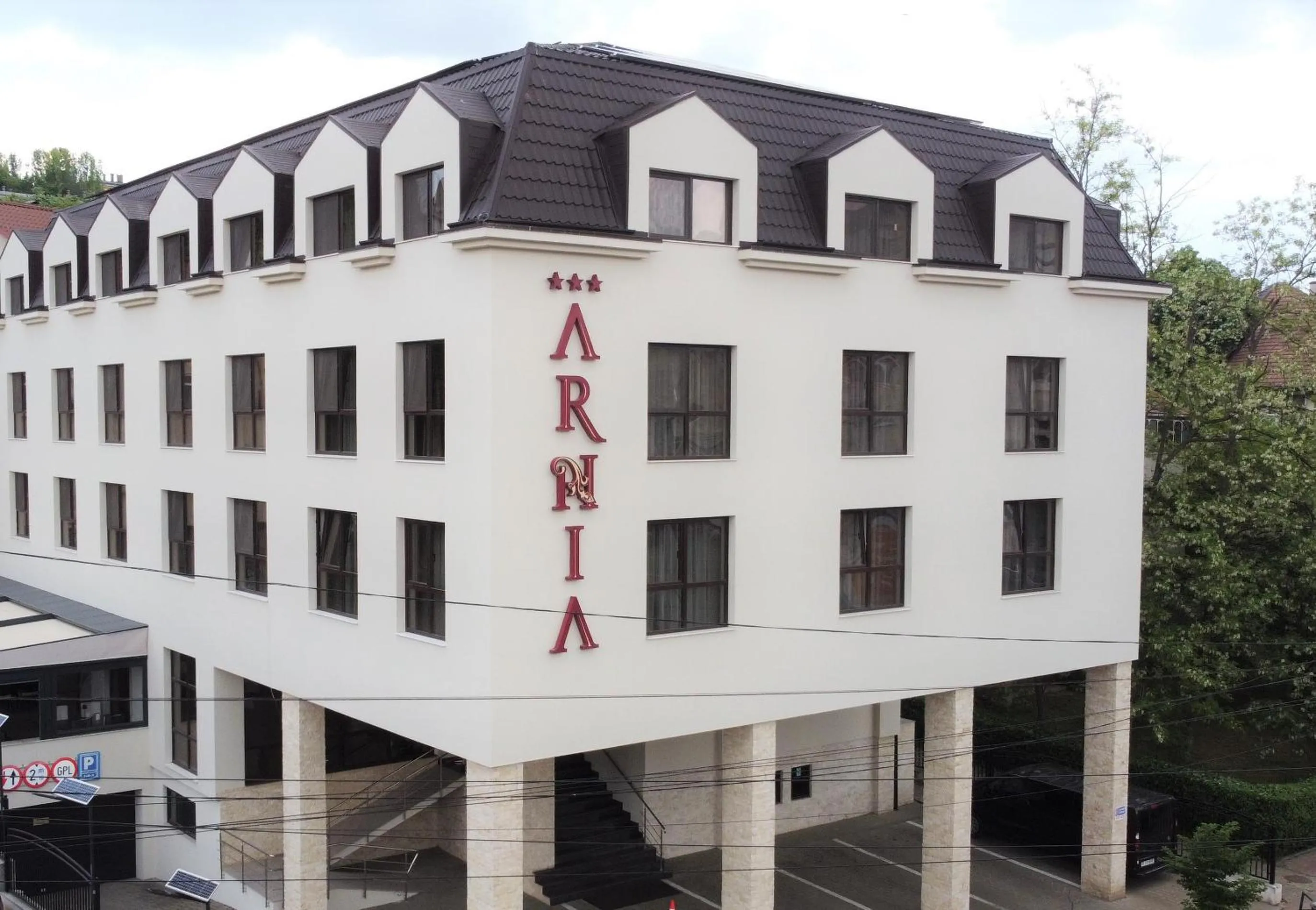 Property building in Hotel Arnia