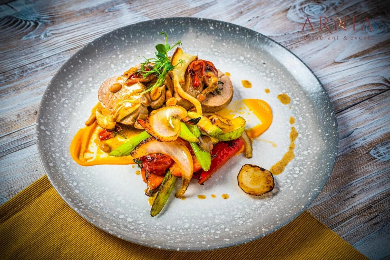 Restaurant/places to eat in Hotel Arnia