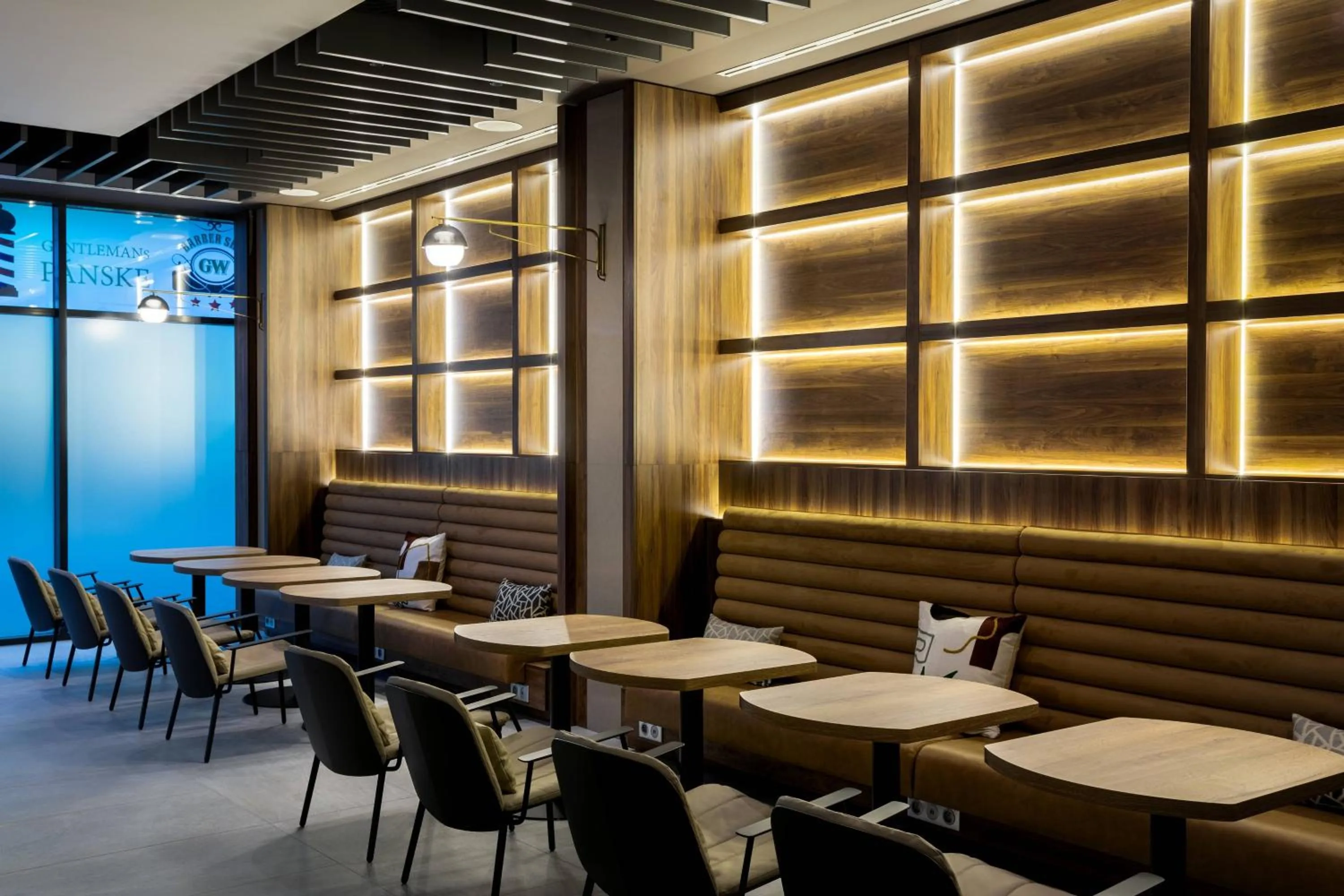 Lounge or bar in AC Hotel by Marriott Bratislava Old Town