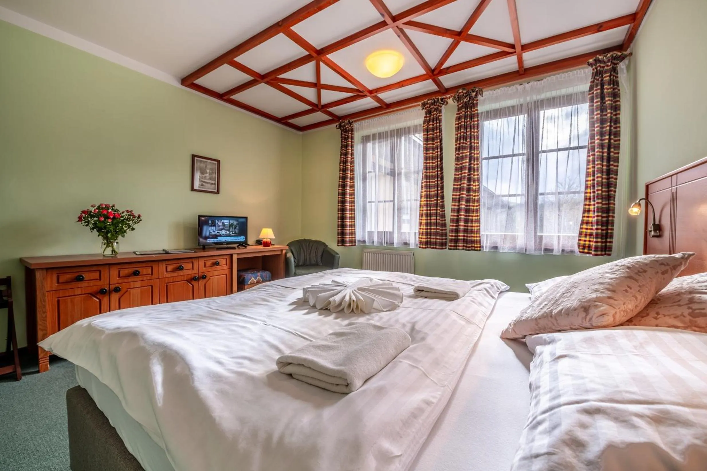 Photo of the whole room, Bed in Hotel GOLFER