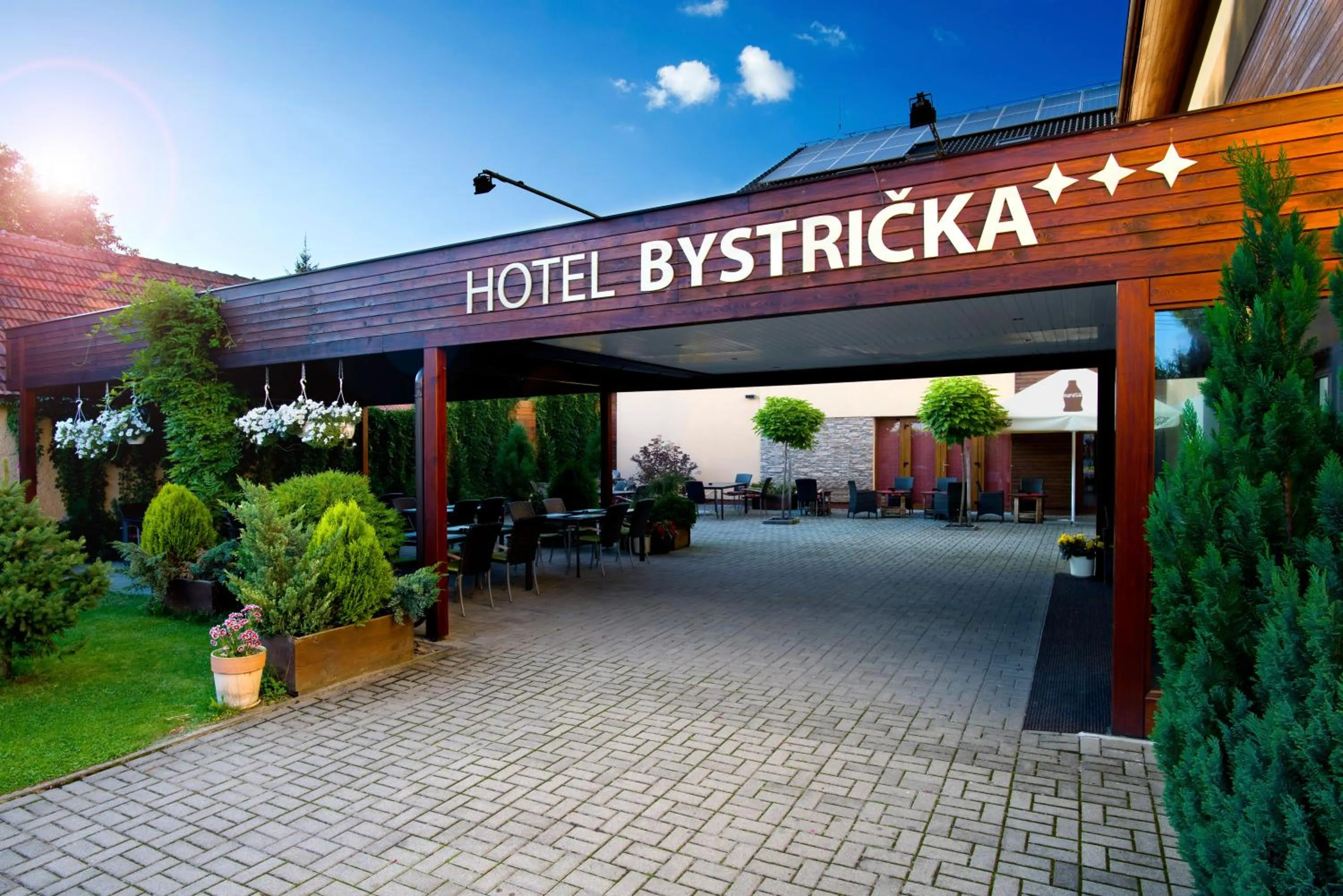 Facade/entrance in Hotel Bystrička