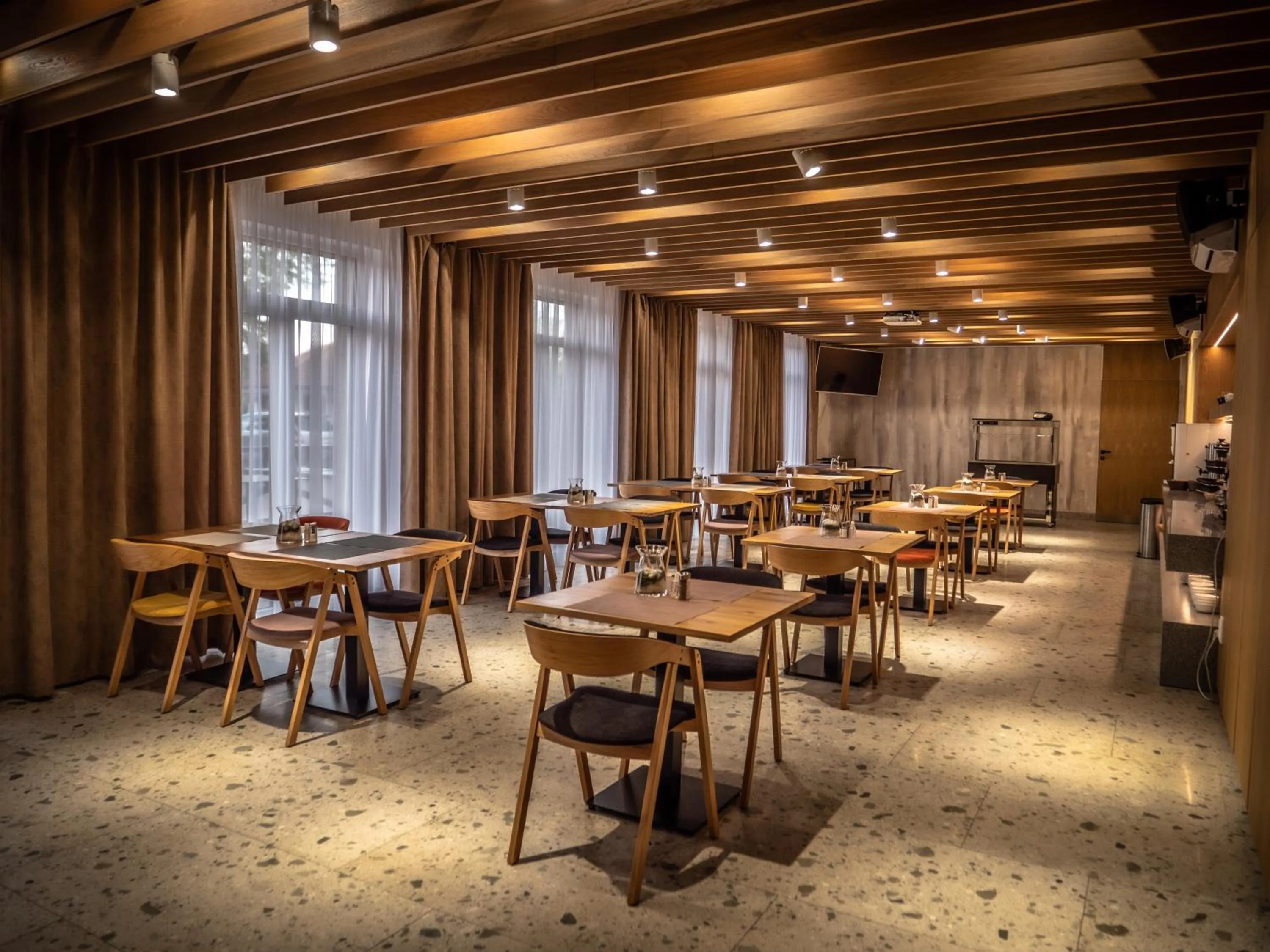 Buffet breakfast in Hotel Novy Kastiel - Self check-in