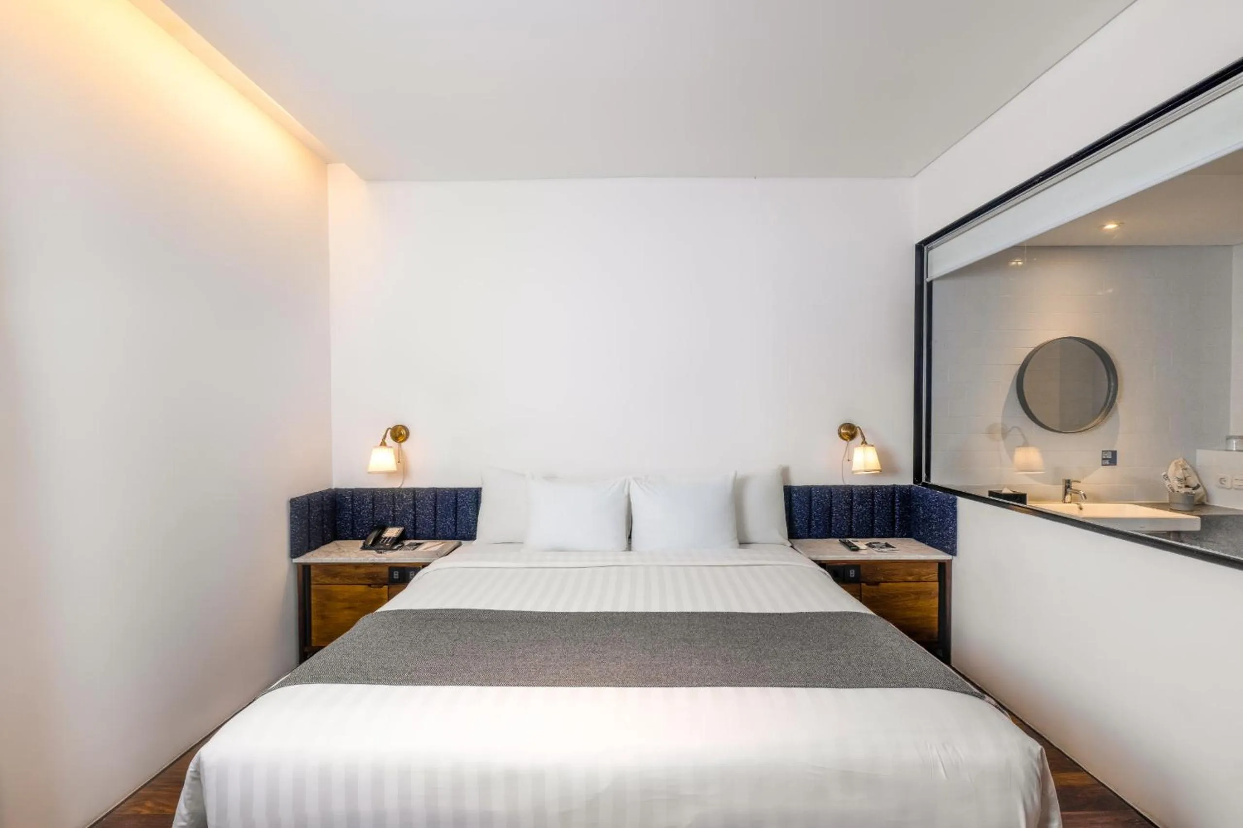 Bed in Park 5 Cilandak