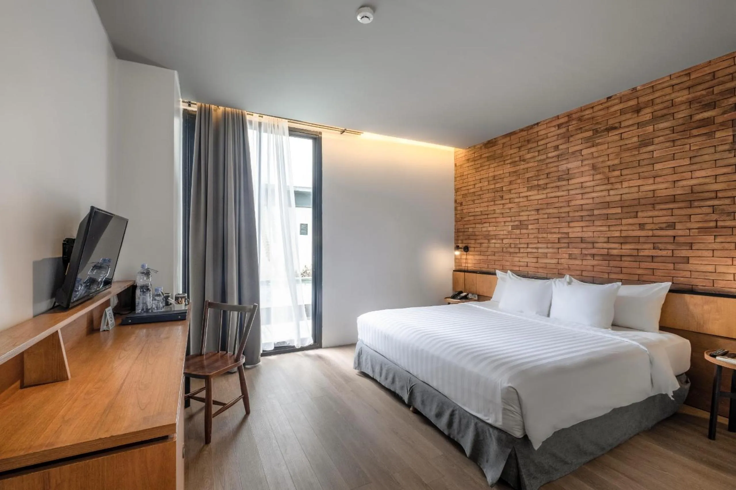 Bed in Park 5 Cilandak