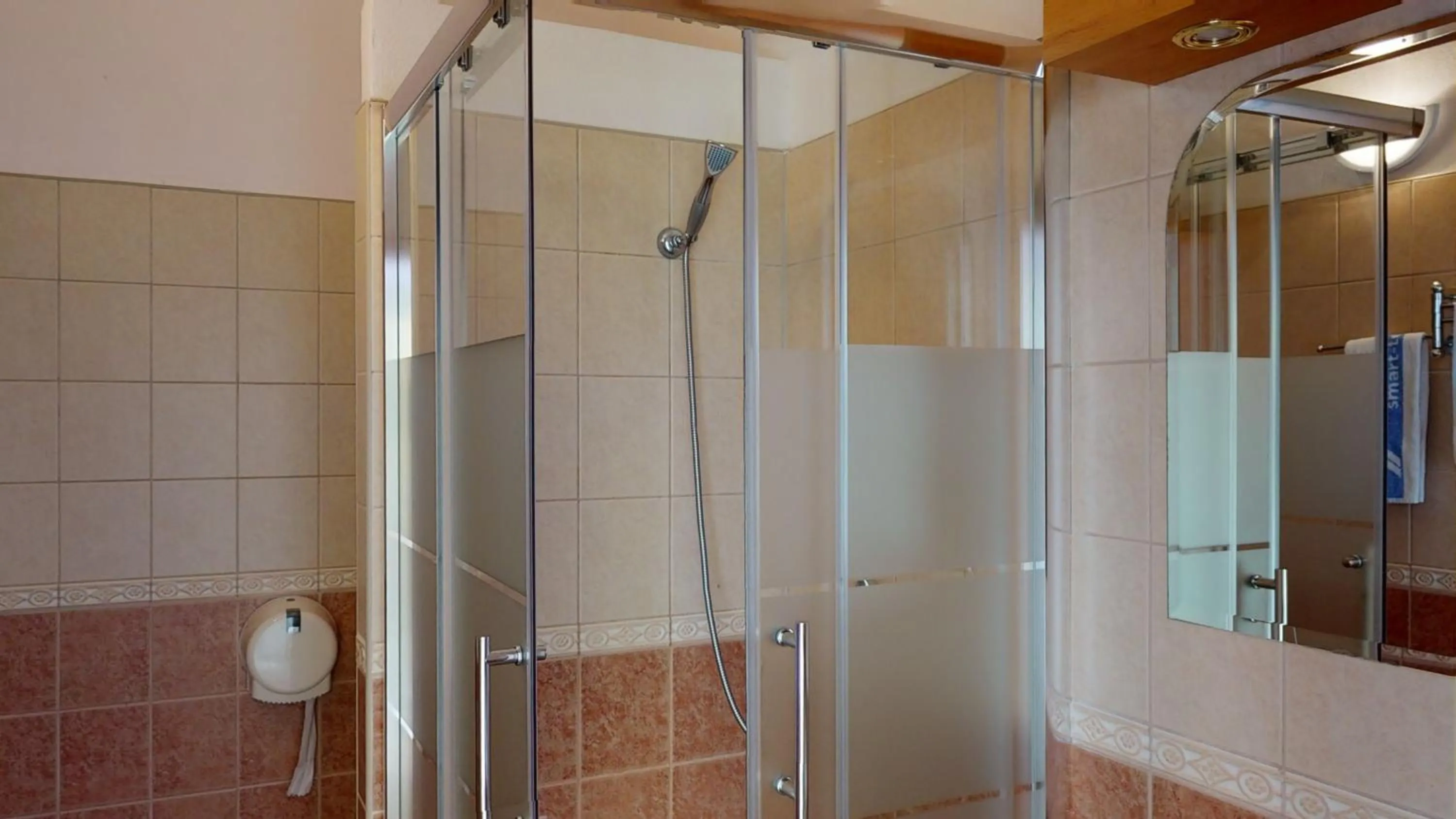 Shower in Hotel Hubert Nové Zámky