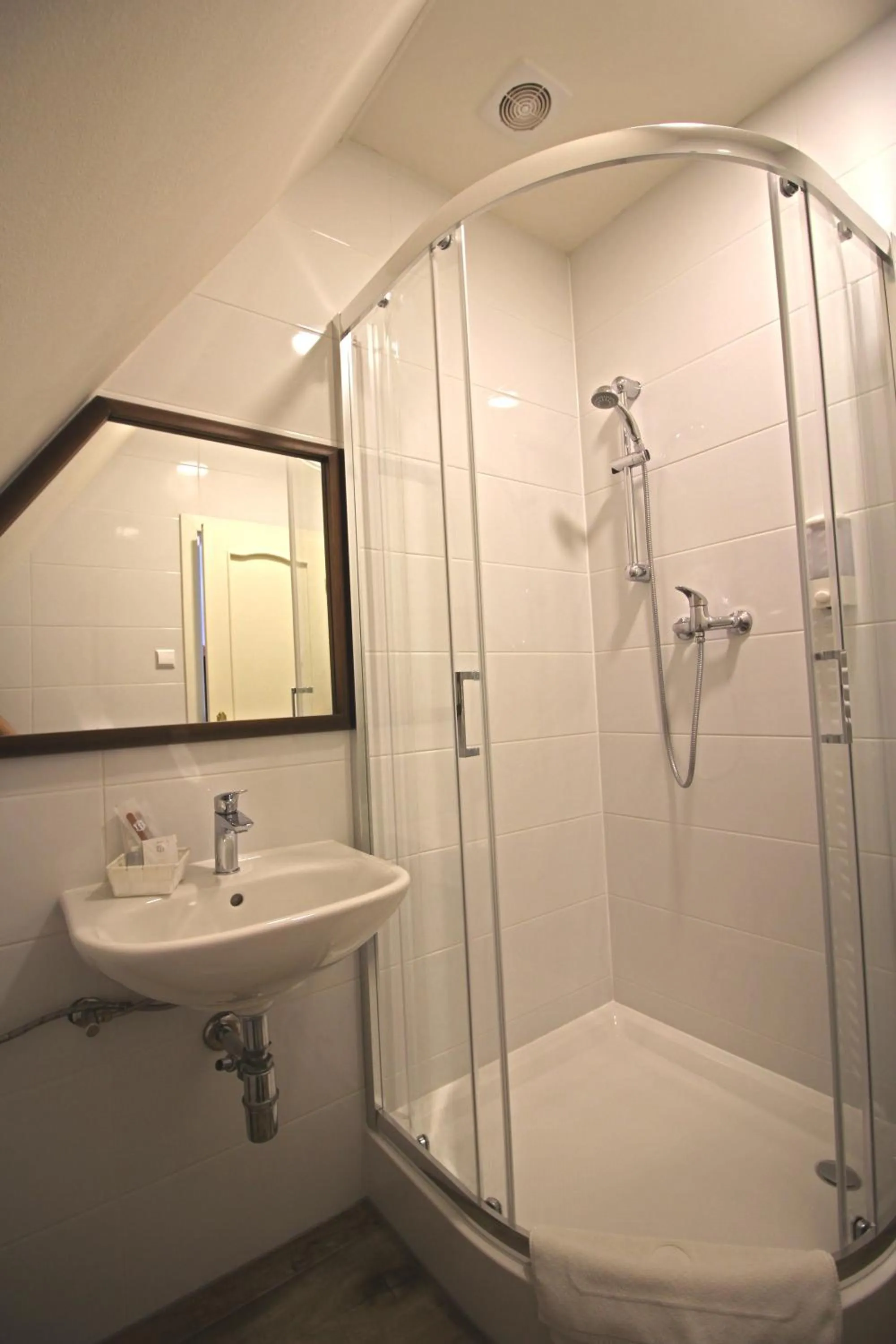 Shower in Penzión Wellness & Restaurant Zoborská, free parking