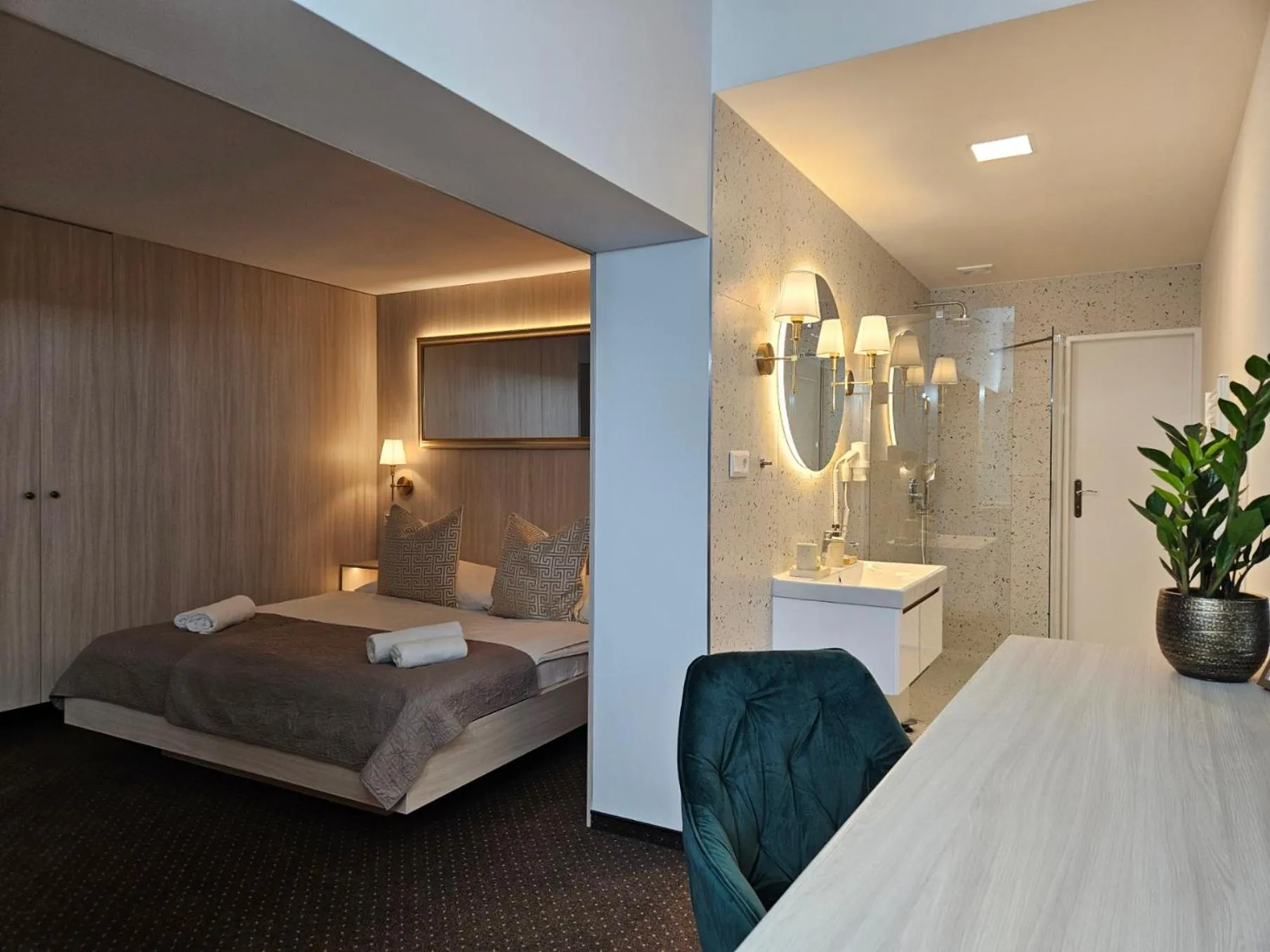 Bed in Penzión Wellness & Restaurant Zoborská, free parking