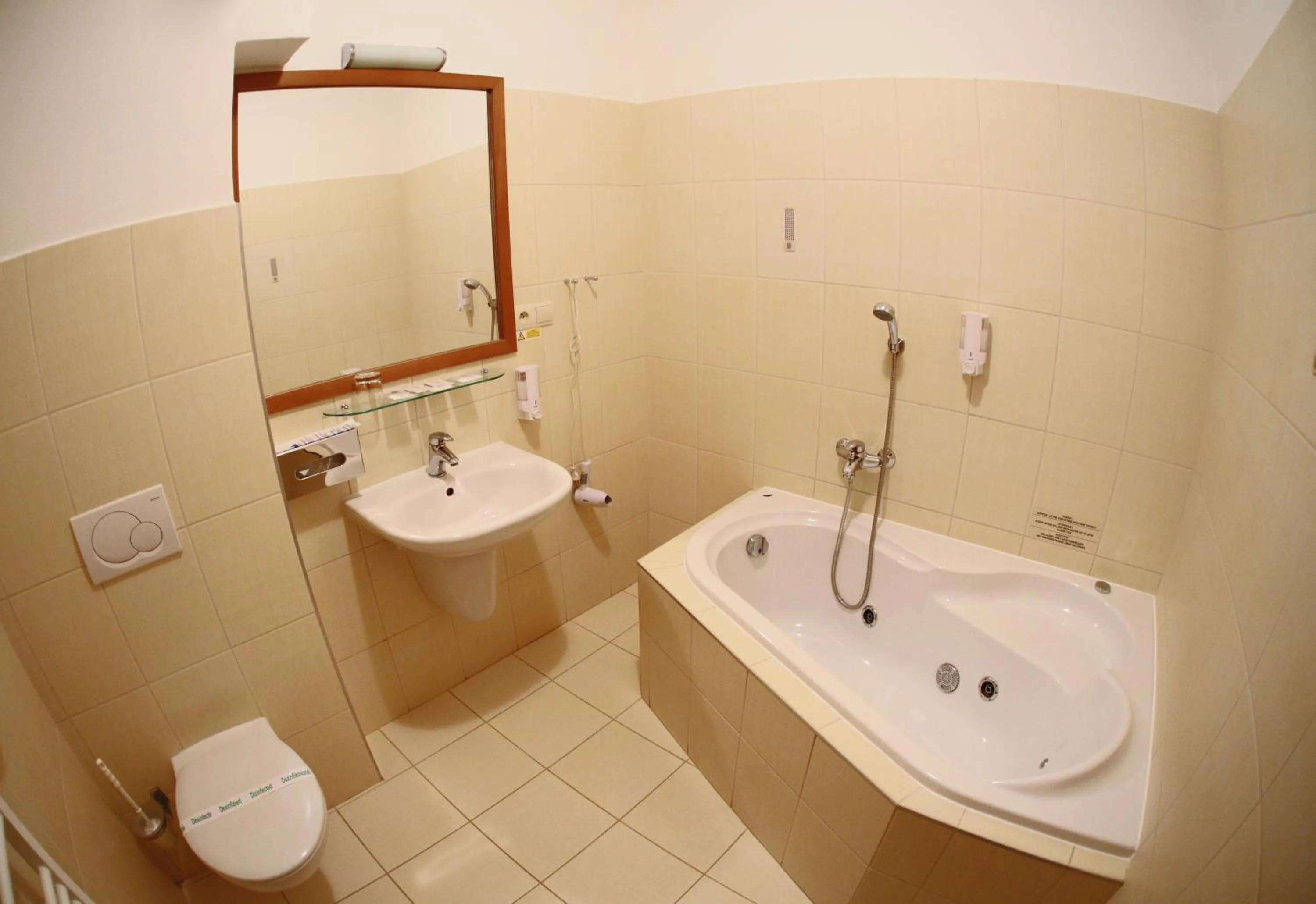 Shower in Penzión Wellness & Restaurant Zoborská, free parking