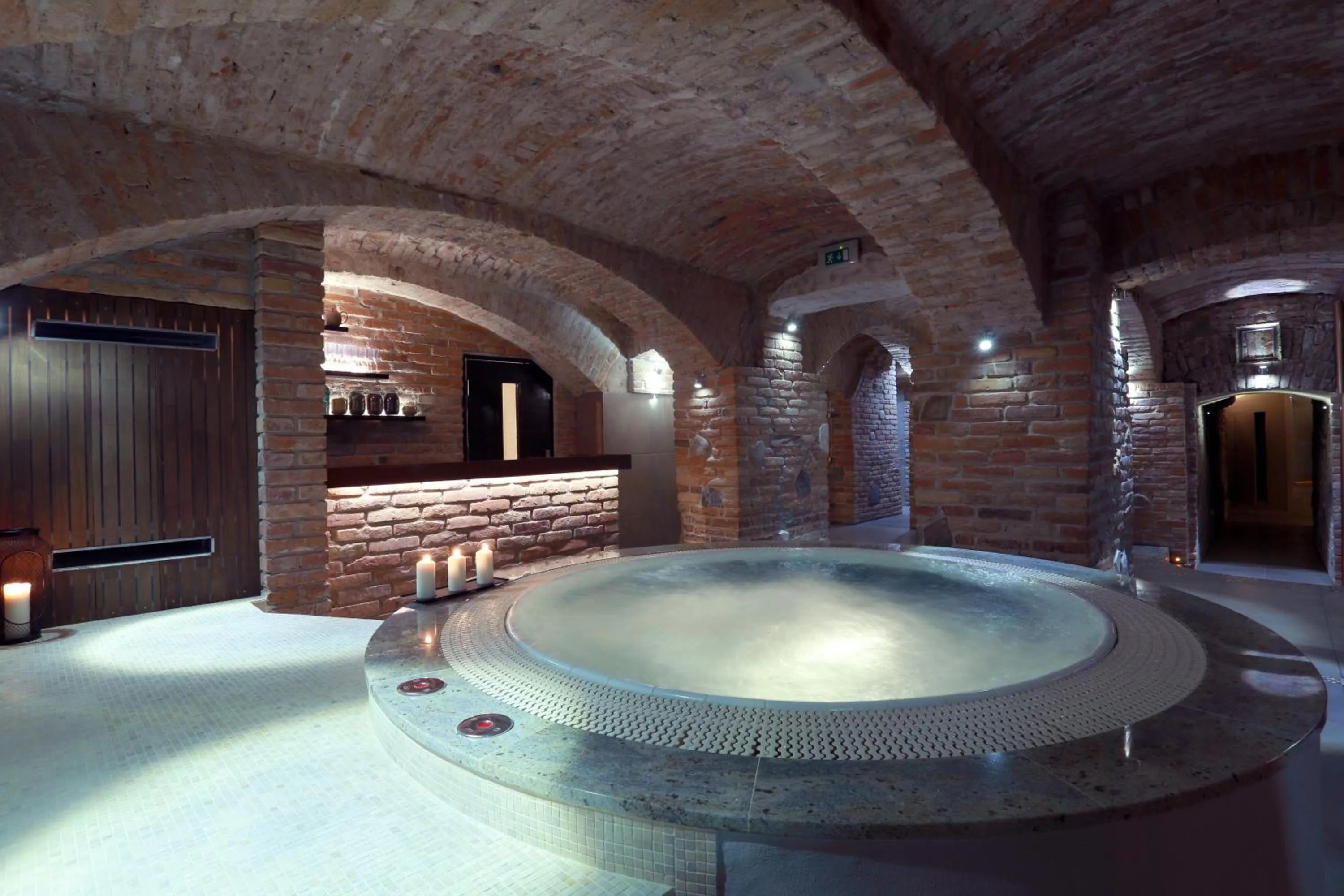 Hot Tub in Penzión Wellness & Restaurant Zoborská, free parking