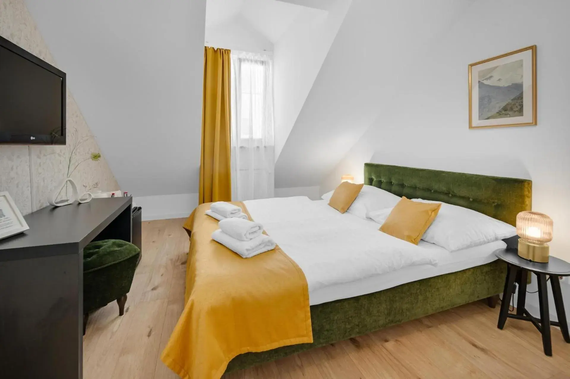 Standard Double or Twin Room - single occupancy in Garni Hotel VIRGO Standard Double or Twin Room - single occupancy in Garni Hotel VIRGO