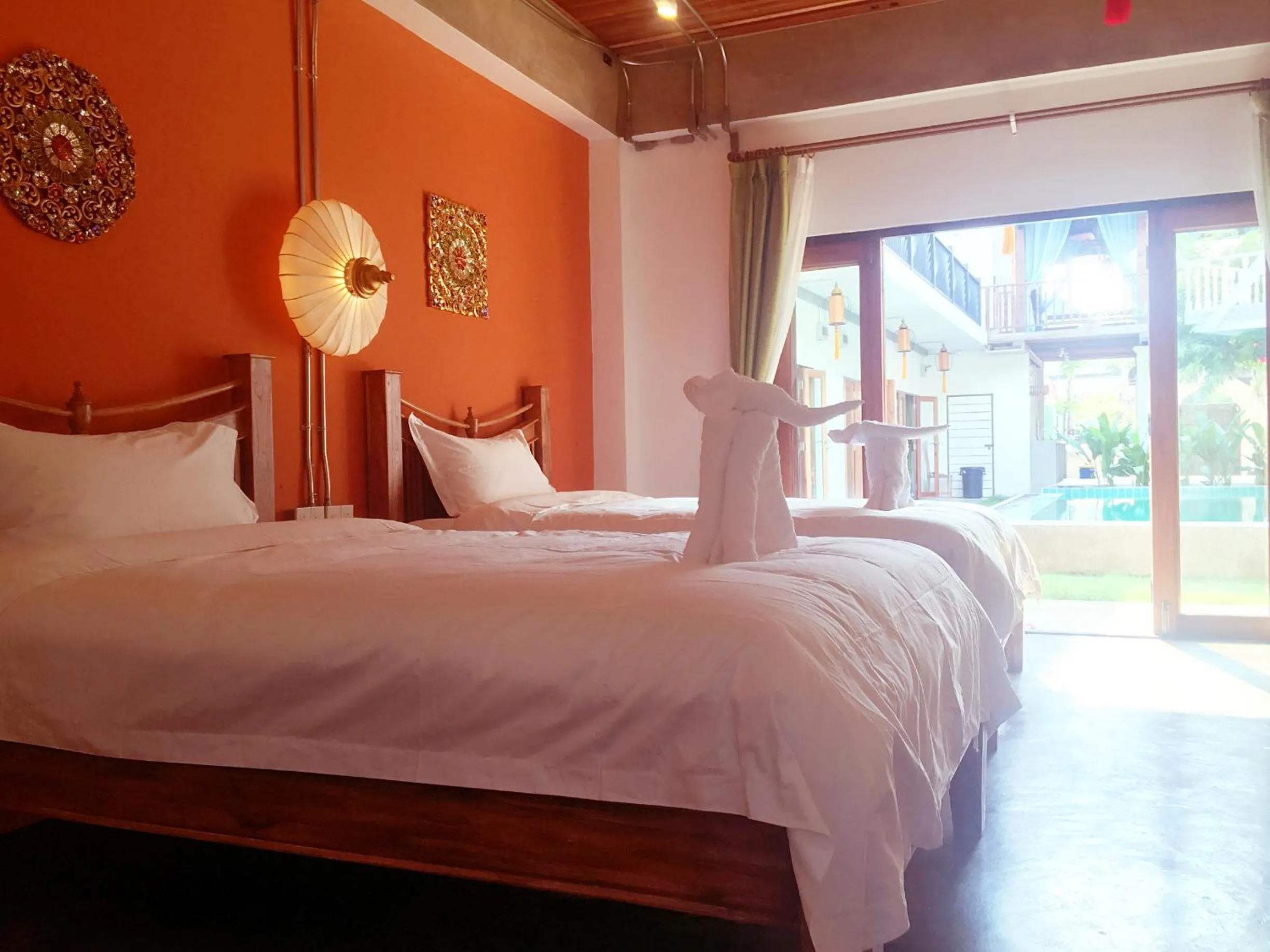 Photo of the whole room, Bed in Garden Yard Inn Chiangmai