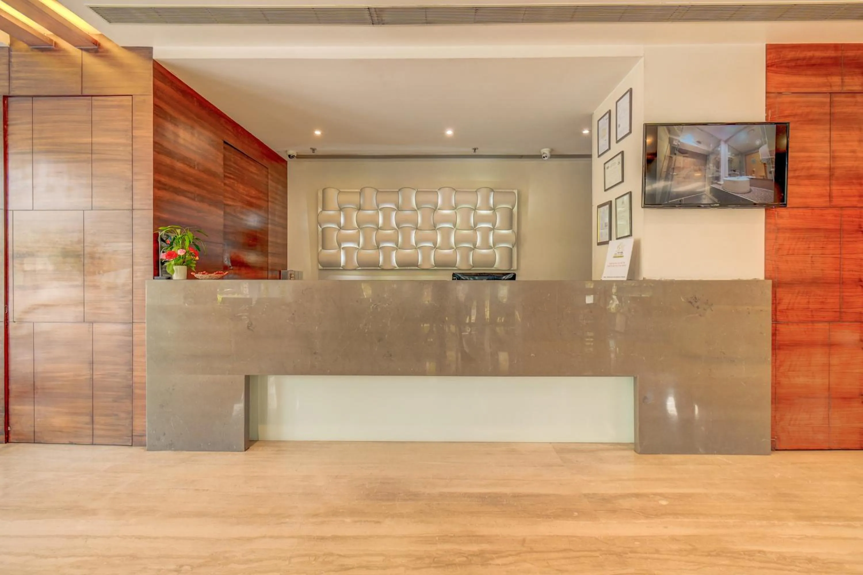 Lobby or reception in The SSK Solitaire Hotel & Banquets