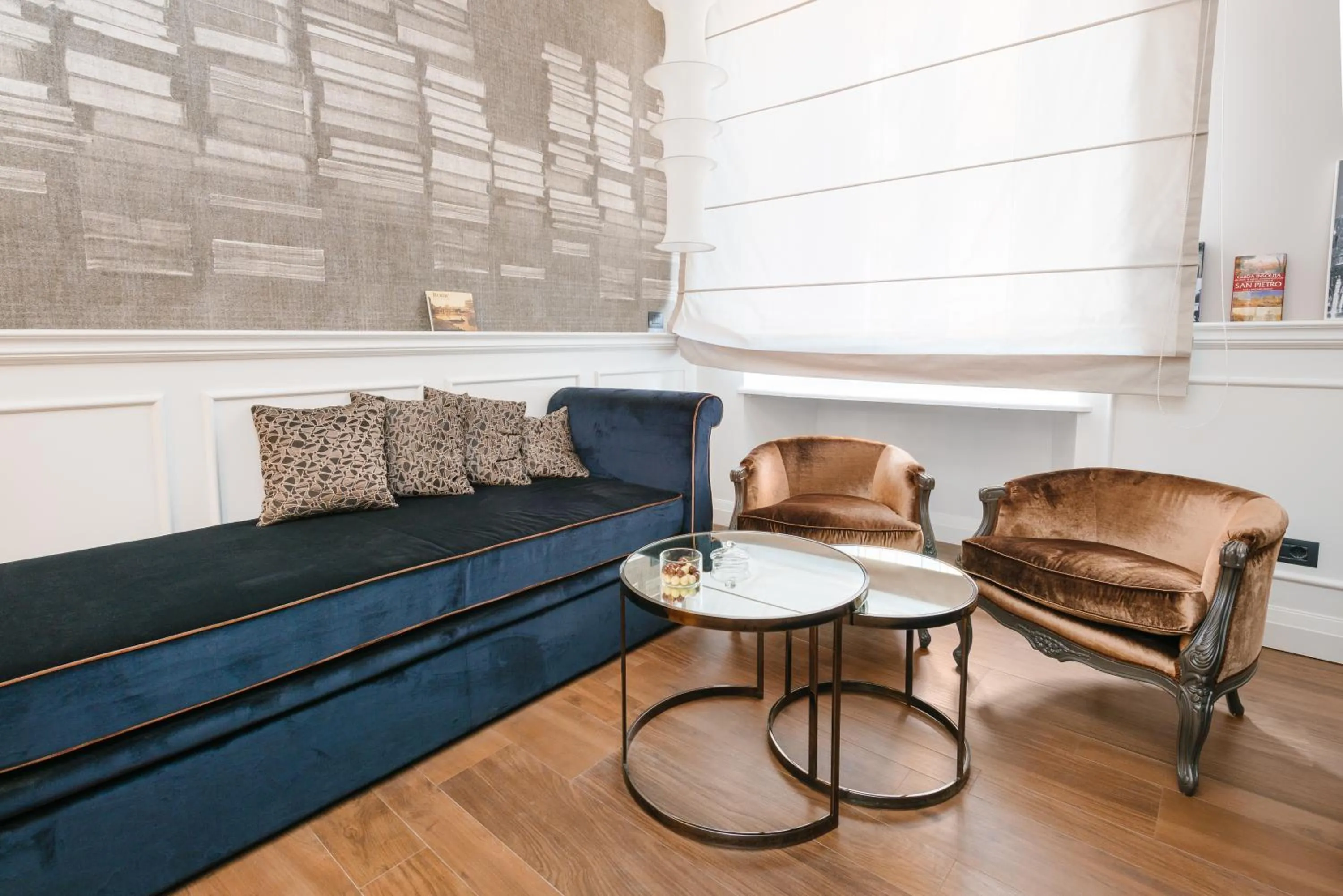 Living room in DC Collection Spagna