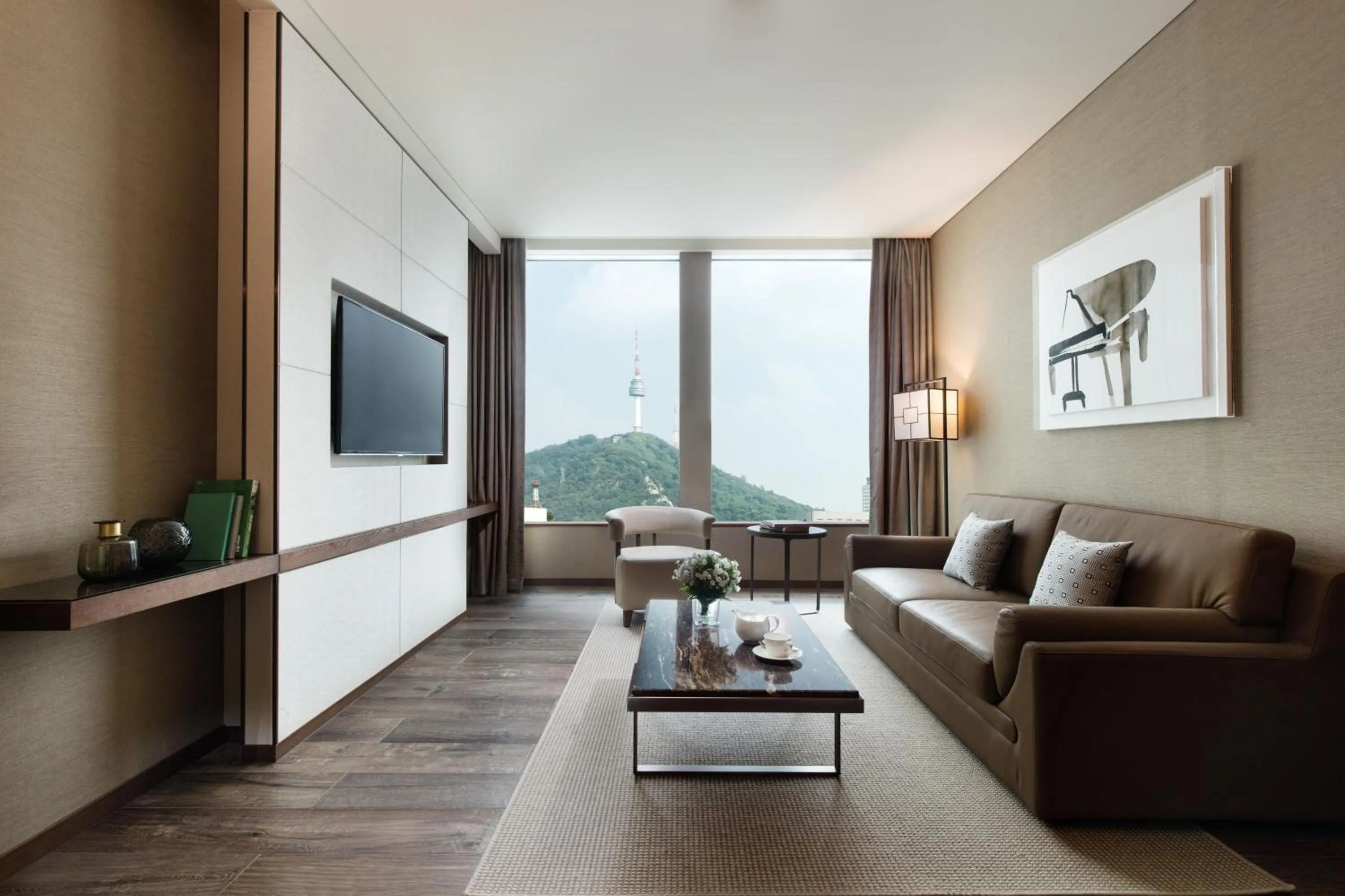 Living room in Courtyard by Marriott Seoul Namdaemun