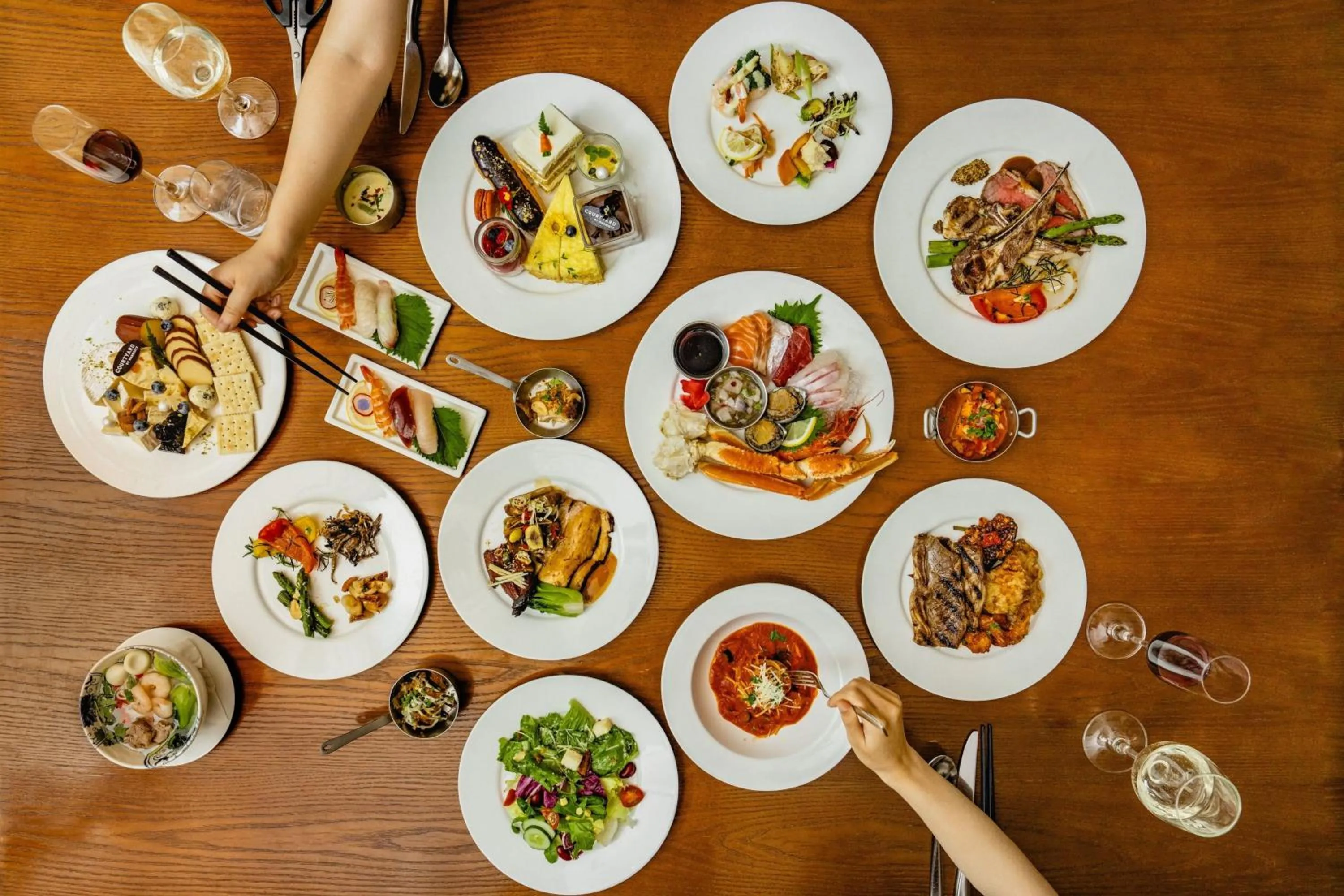 Restaurant/places to eat in Courtyard by Marriott Seoul Namdaemun