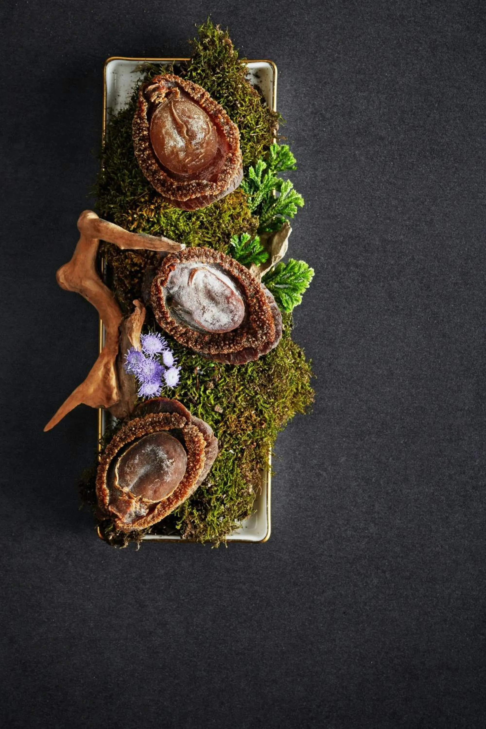 Restaurant/places to eat in The Ritz-Carlton Shanghai, Pudong