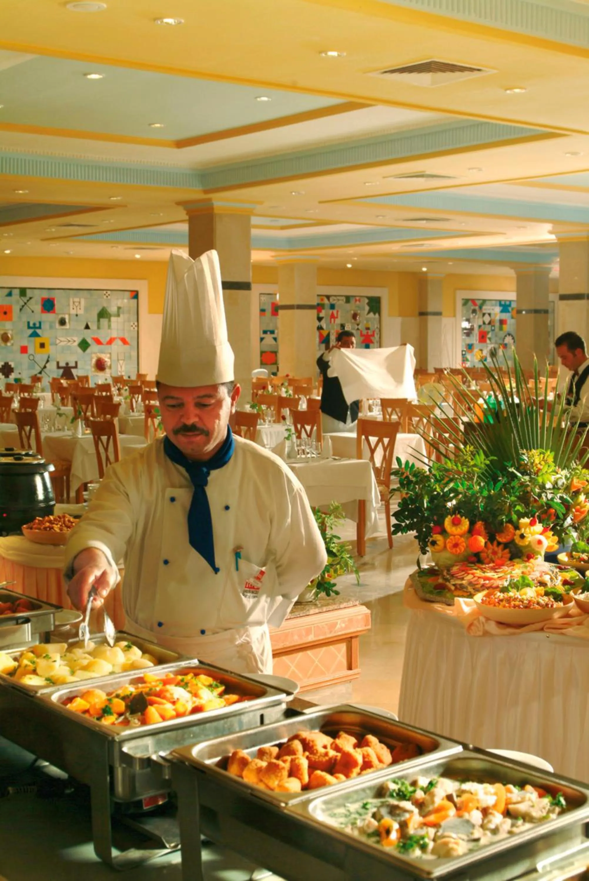 Restaurant/places to eat in Sentido Bellevue Park