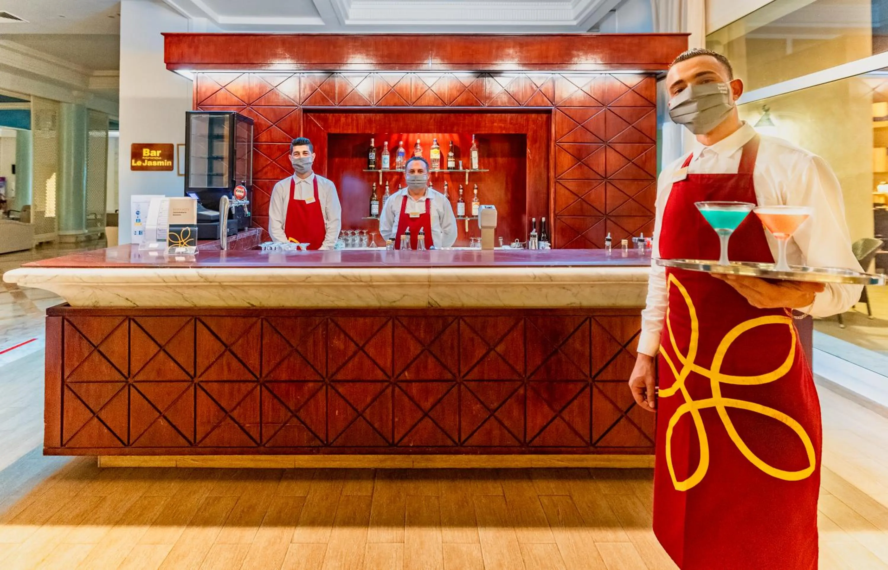 Lounge or bar in Sentido Bellevue Park