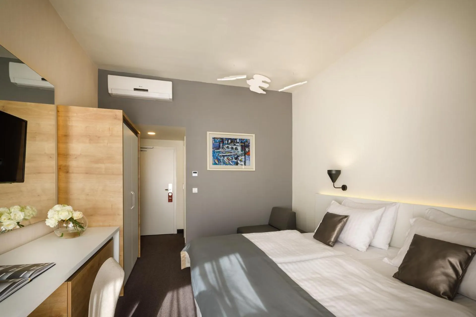 Bed in Remisens Hotel Albatros-All inclusive