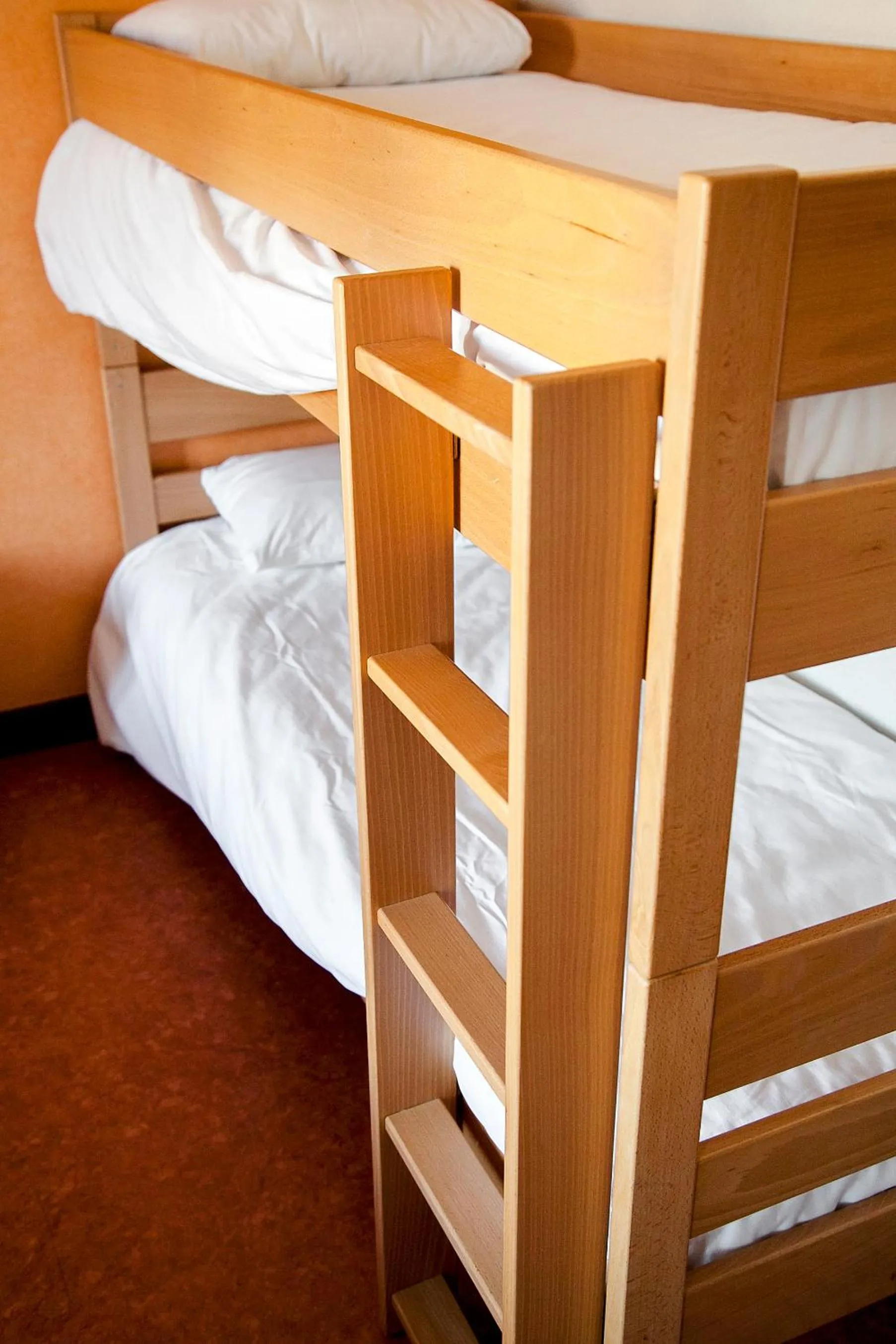 Bedroom, Bed in Logis Hôtel du Commerce