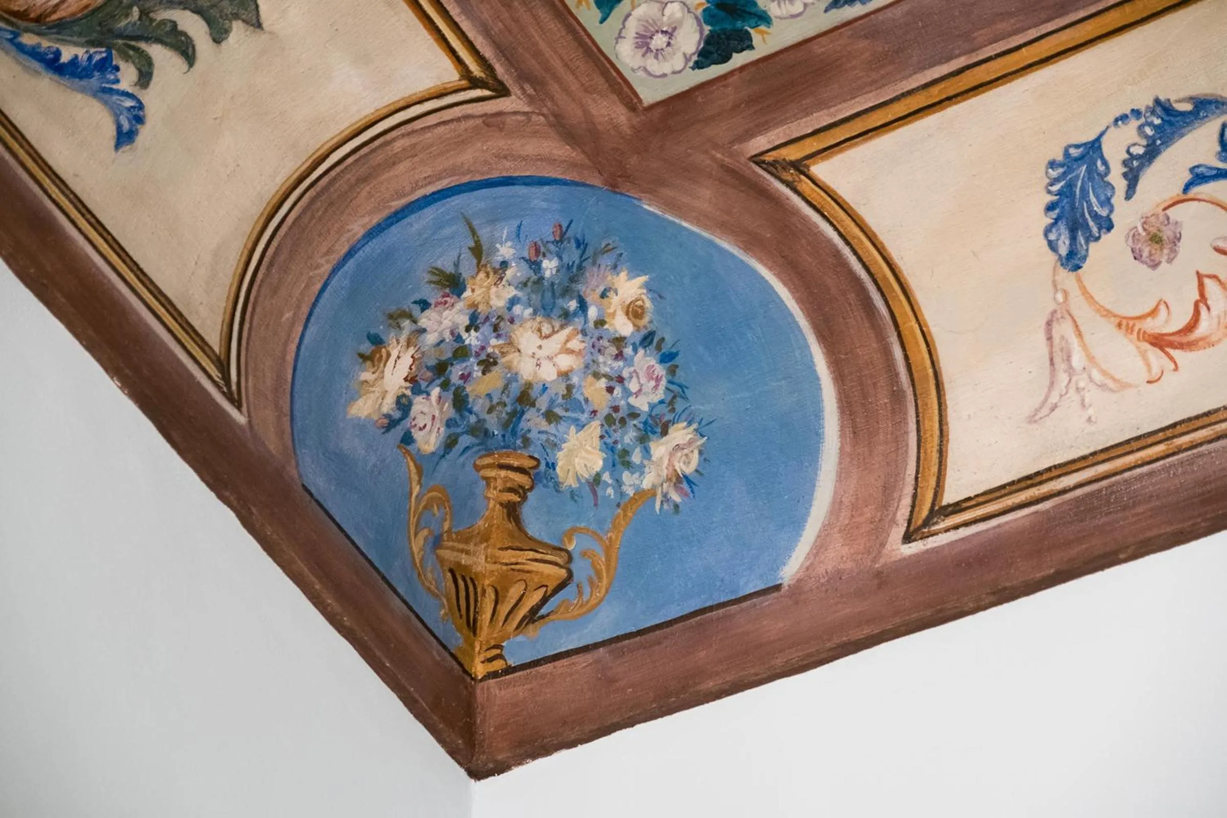 Decorative detail in Hotel Gran Bretagna Ortigia