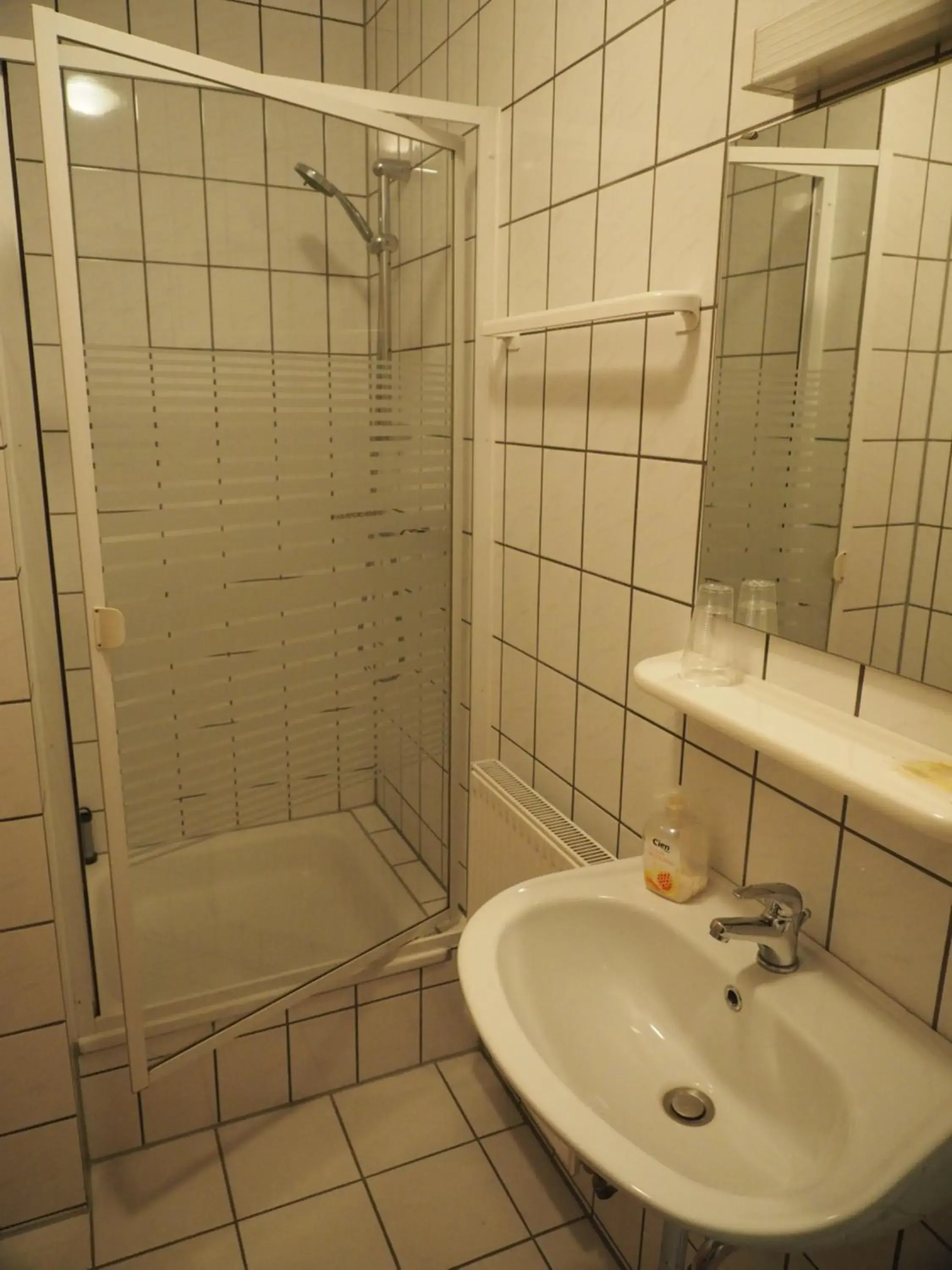 Single Room in Messe Motel Laatzen Single Room in Messe Motel Laatzen