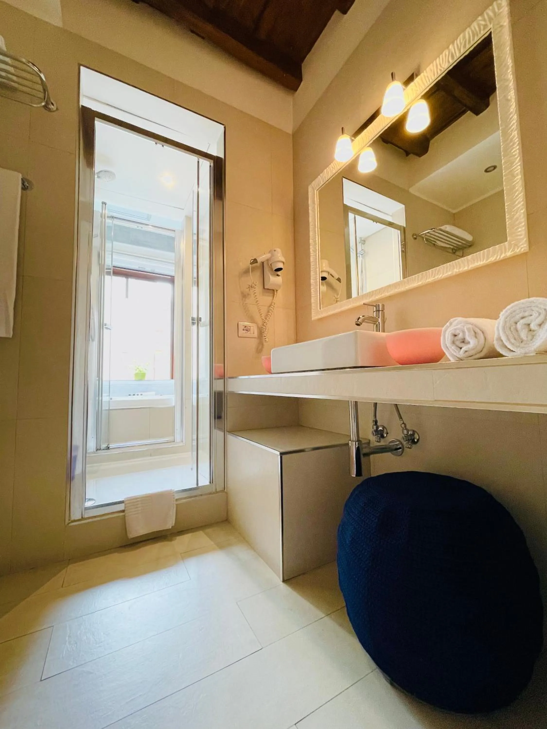 Bathroom in Town House Spagna- luxury Rooms with Jacuzzi Bath