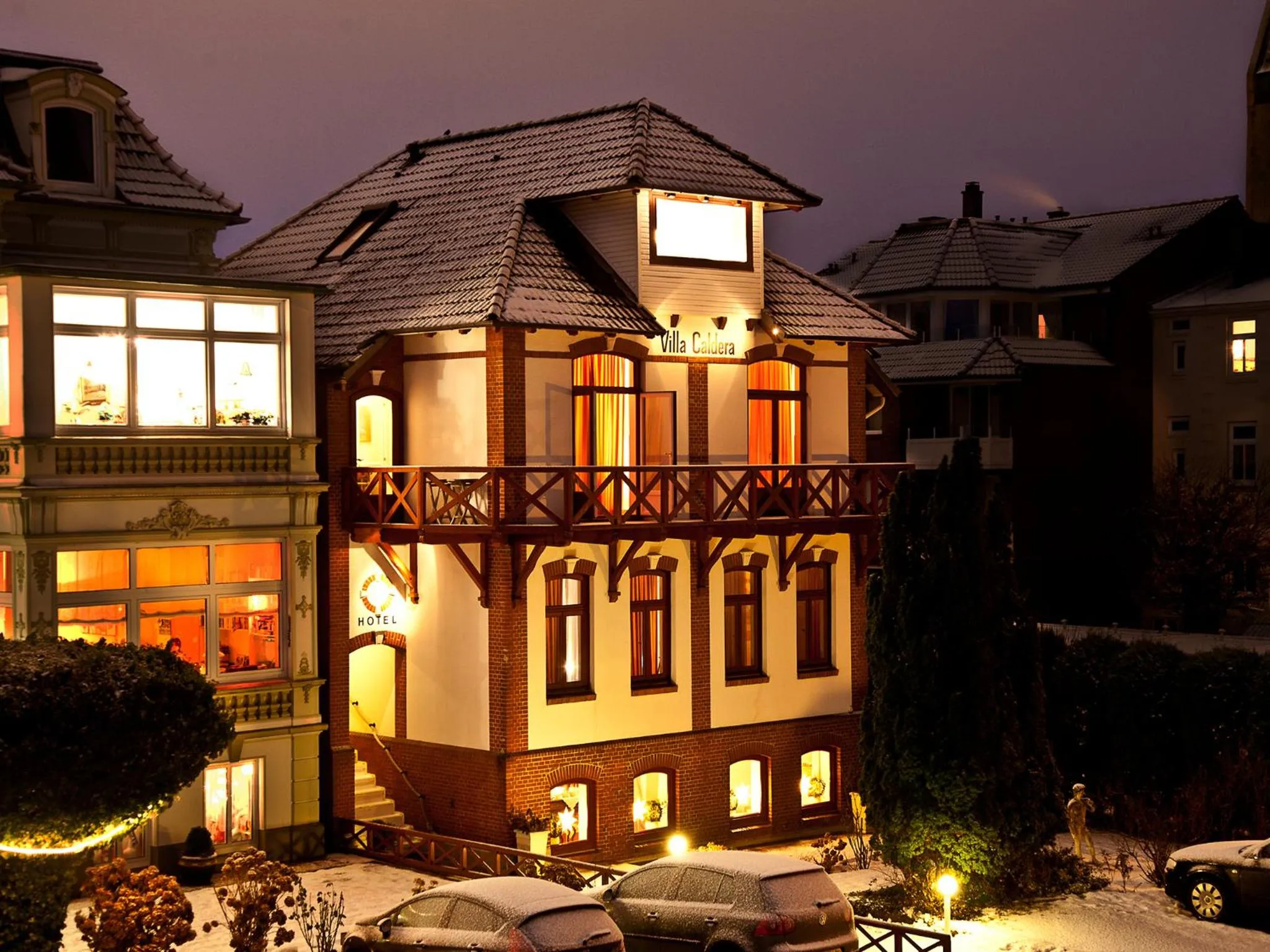 Facade/entrance in Hotel Villa Caldera