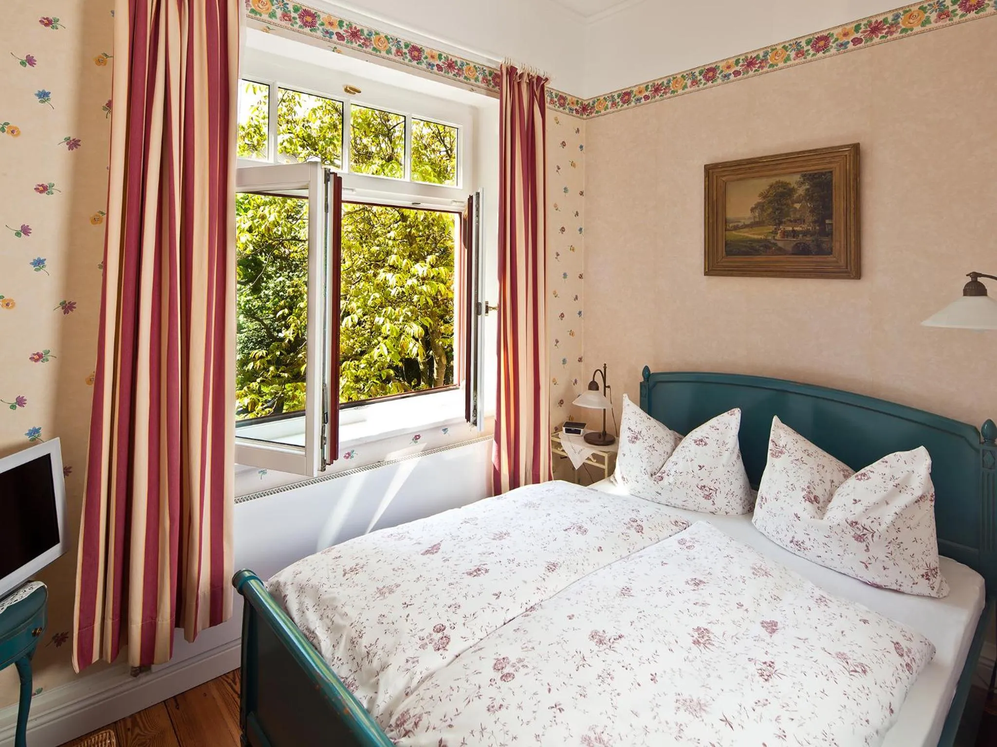 Bed in Hotel Villa Caldera