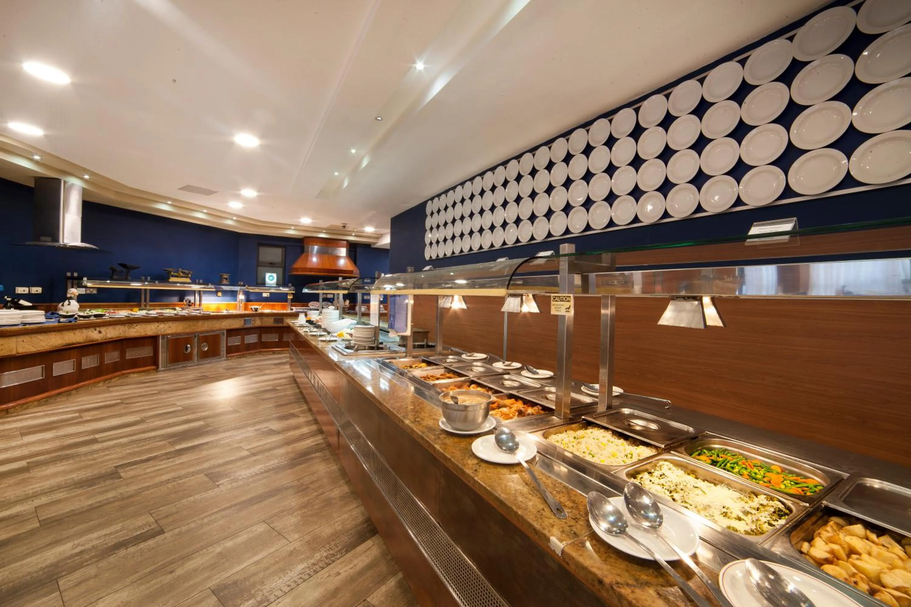 Restaurant/places to eat in Bella Vista Hotel