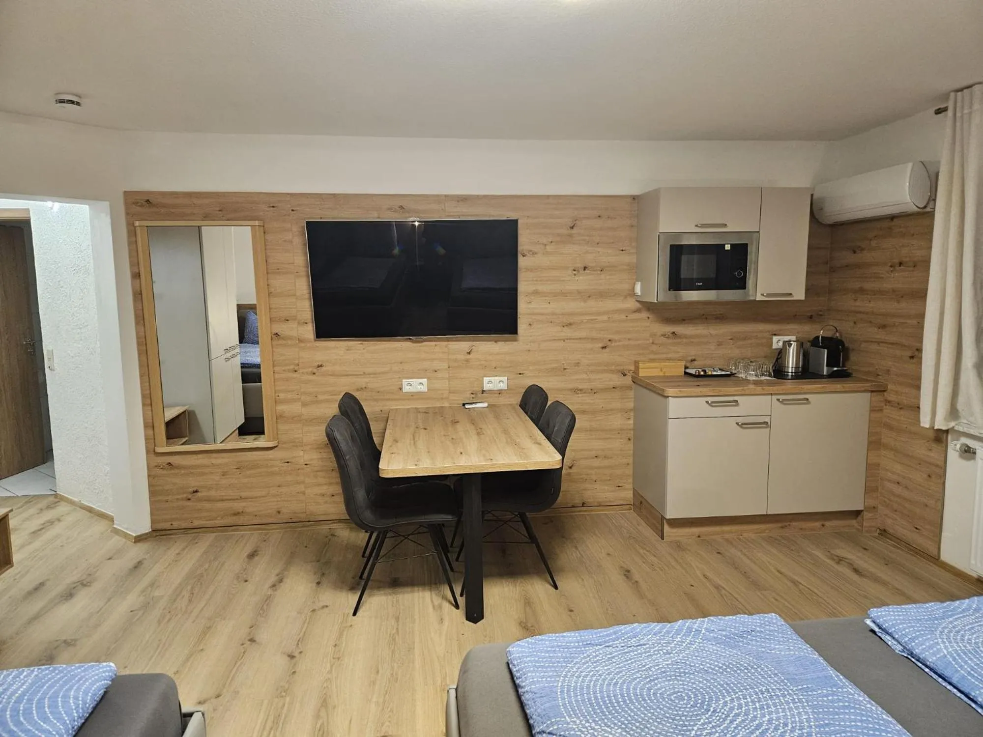 TV and multimedia in Gästehaus Rana