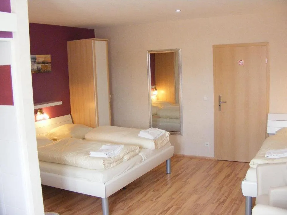 Bed in Landgasthof Tarp