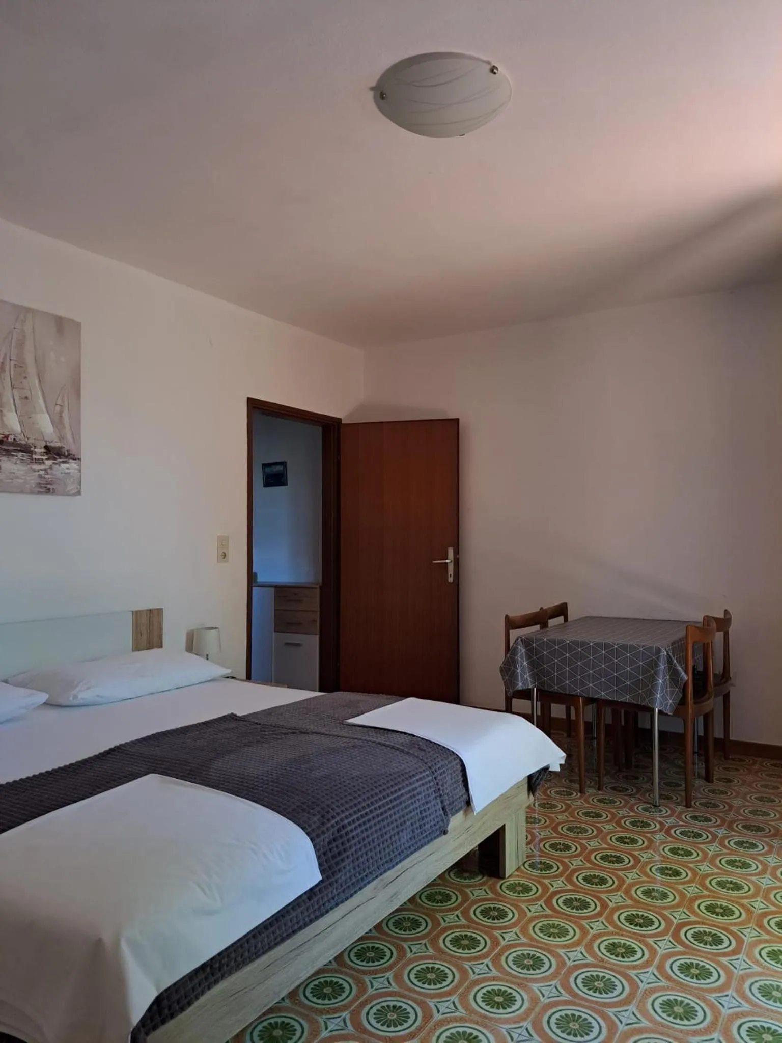 Bed in Apartment Dragica