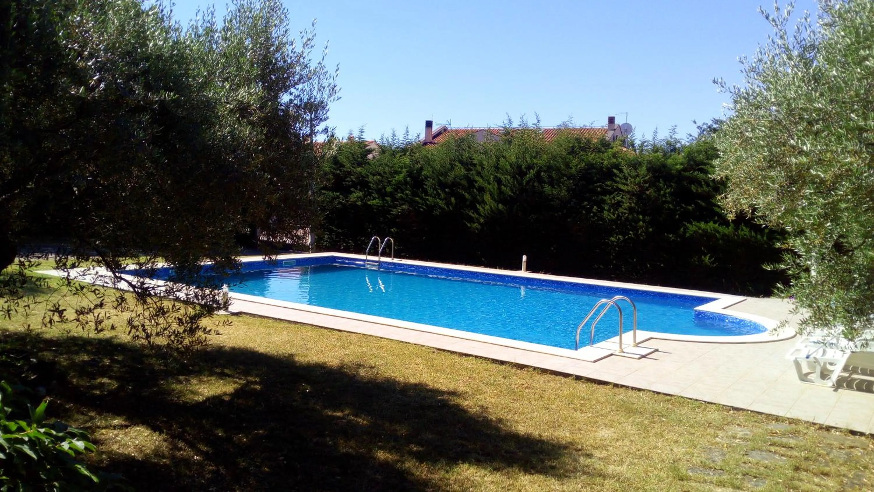 Swimming pool in Apartment Dragica