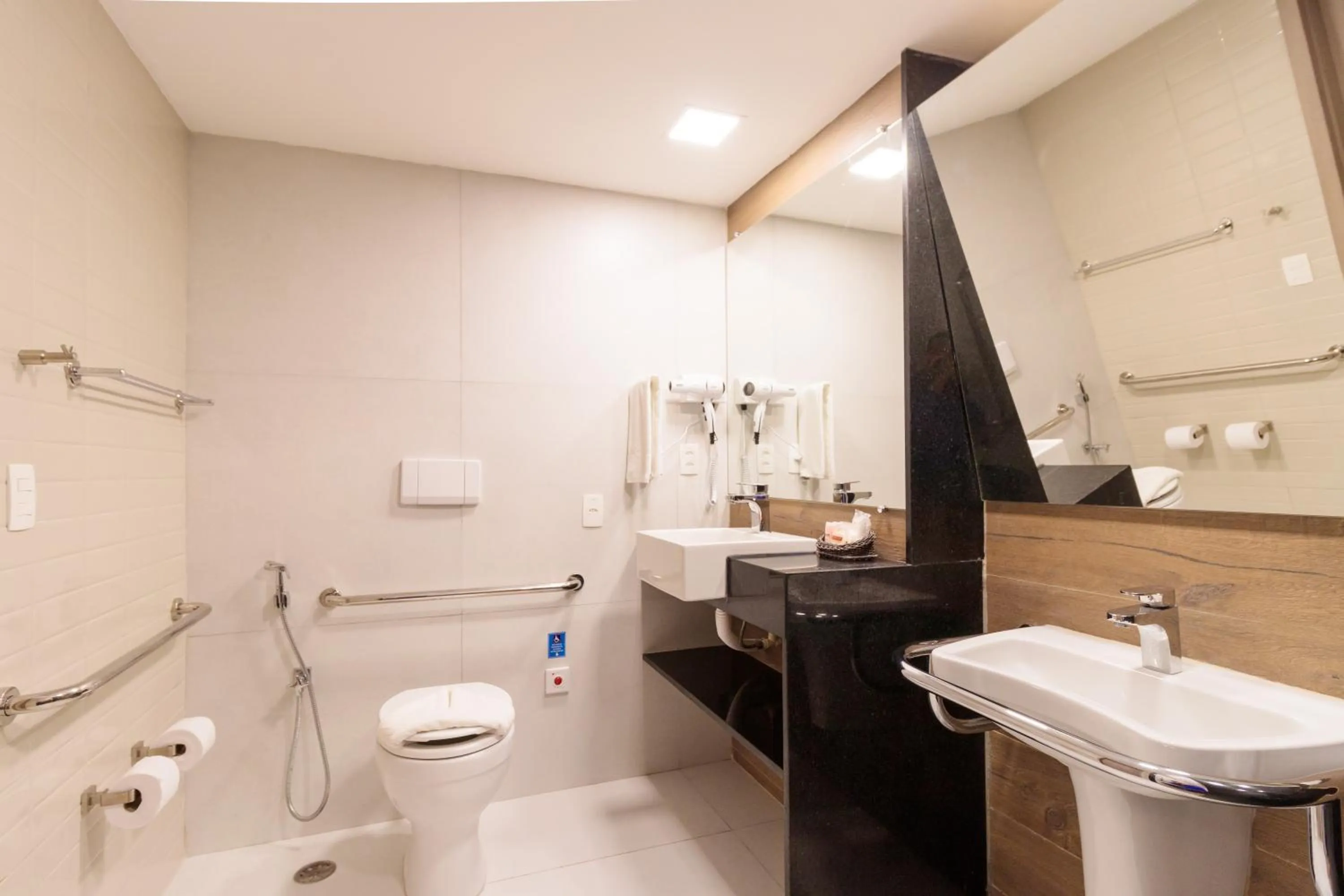 Bathroom in Hotel Solar Porto de Galinhas