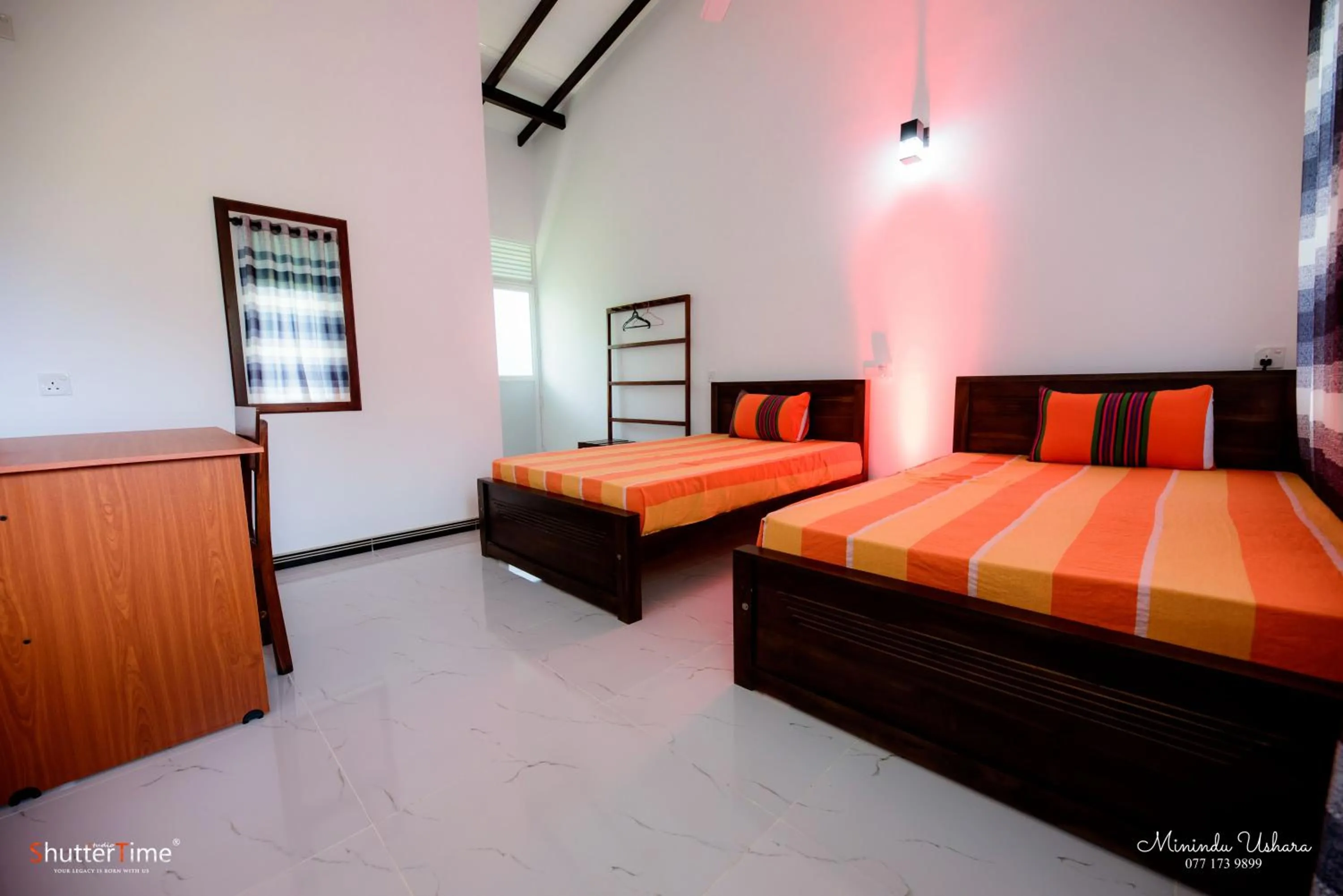 Large Twin Room in Sera Villa