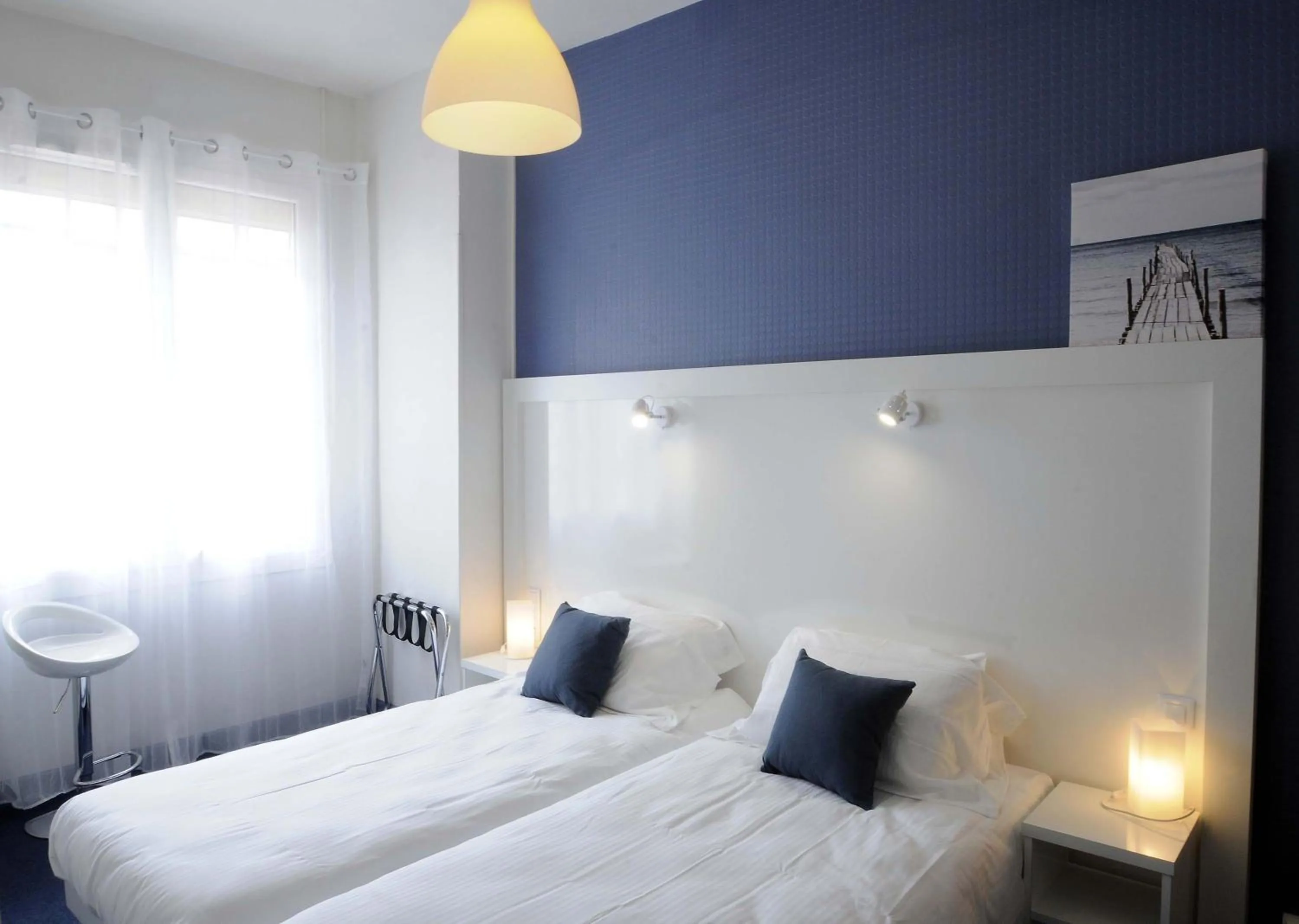 Photo of the whole room, Bed in La Pergola d'Arcachon