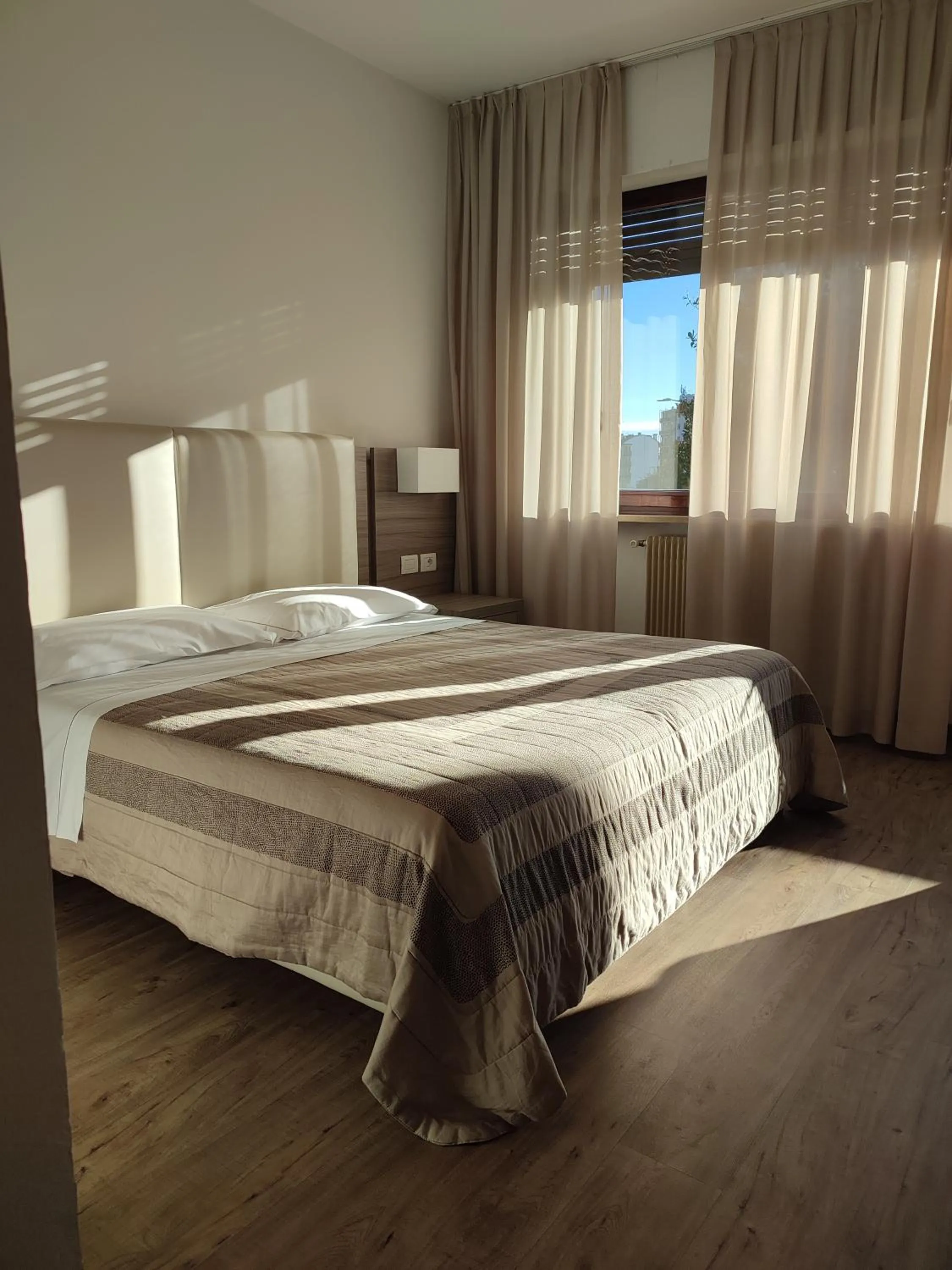 Photo of the whole room, Bed in Hotel Cristallo