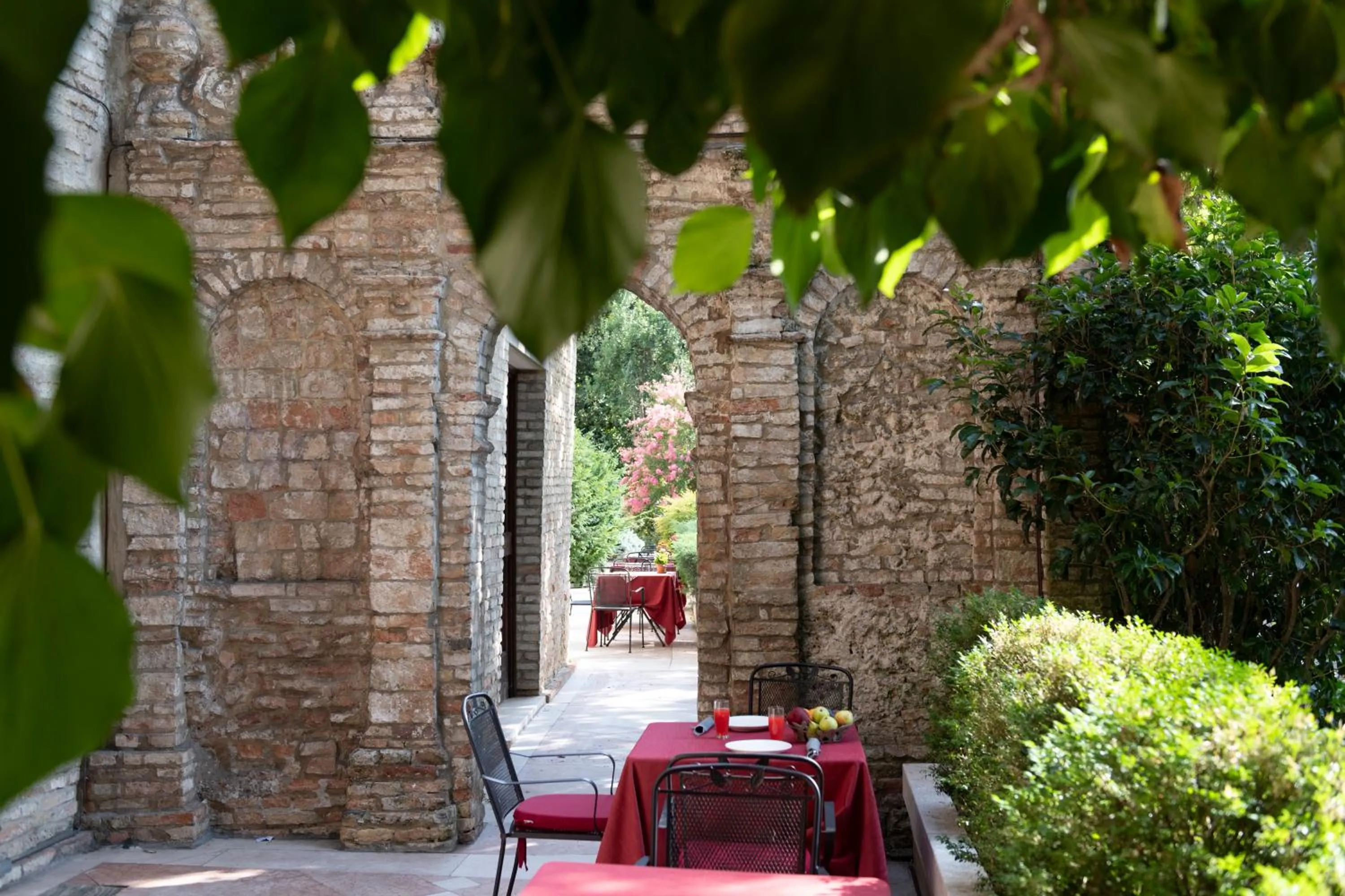 Patio in Hotel Cristallo