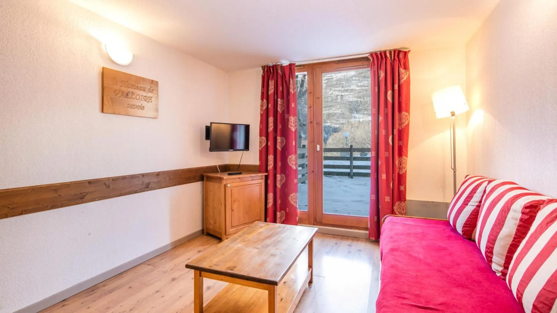 TV and multimedia, Bed in Vacancéole - Le Hameau de Valloire