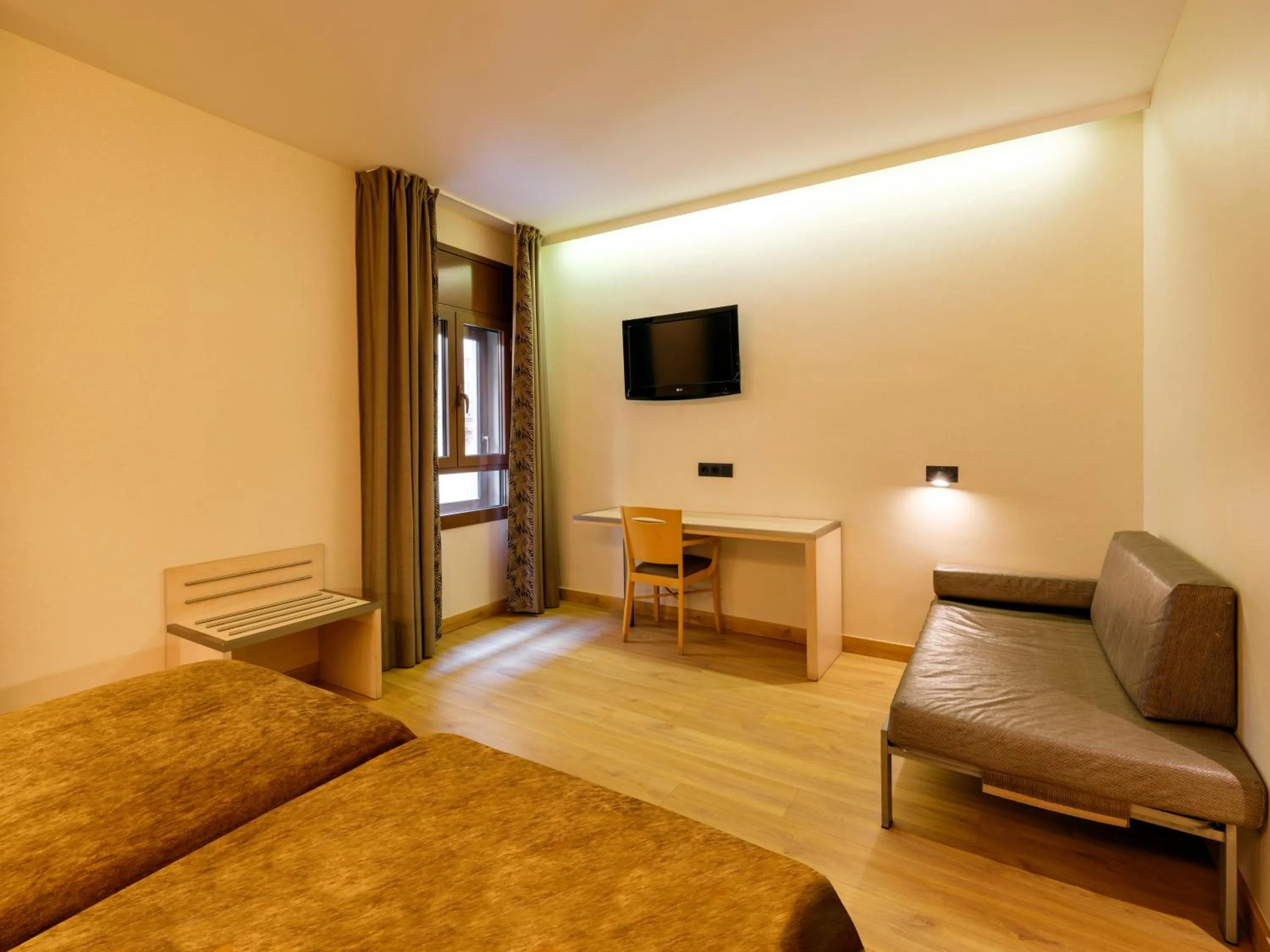 TV and multimedia, Bed in Barcelona House